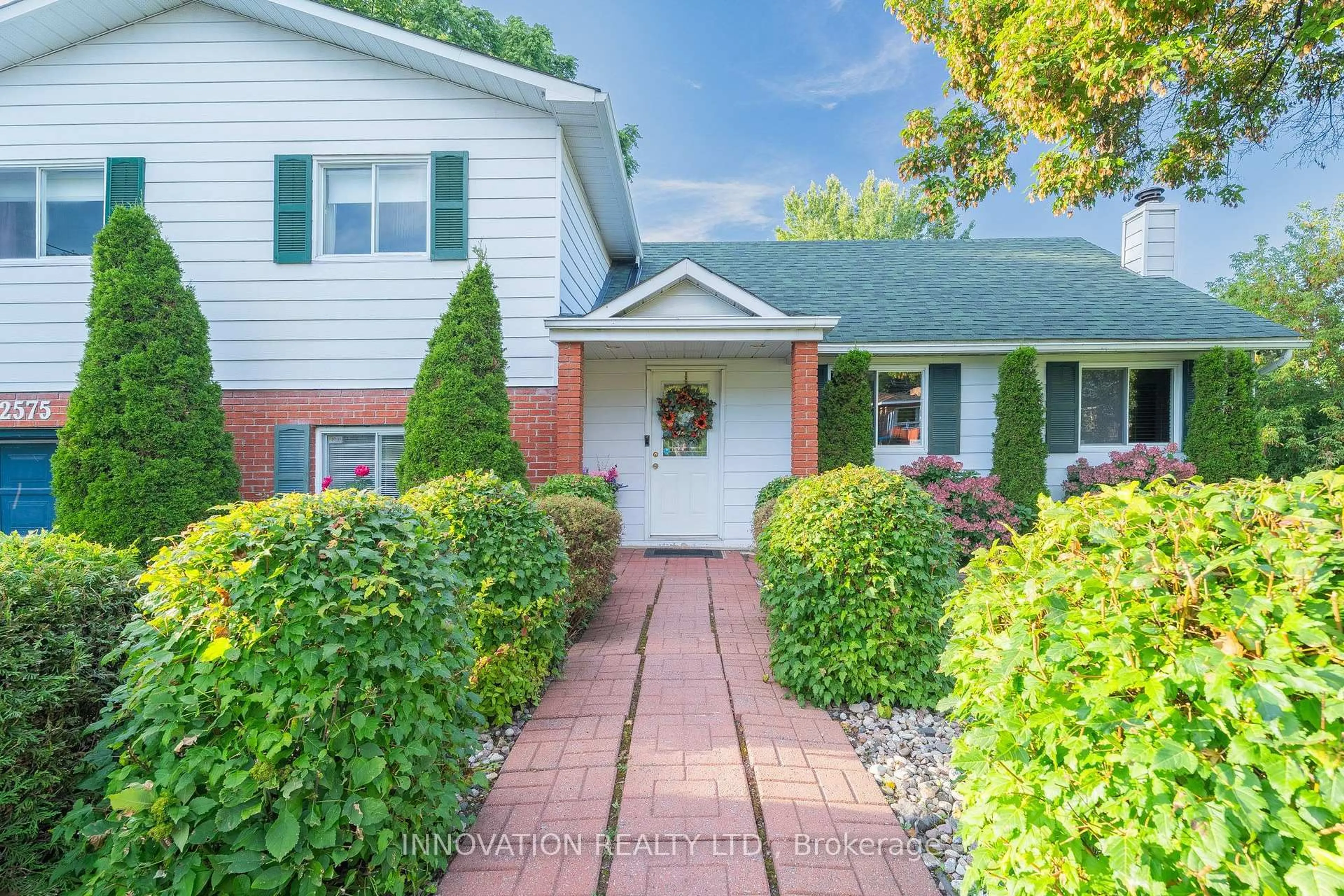 Home with brick exterior material, street for 2575 Sparkle St, Cumberland Ontario K4C 1A1