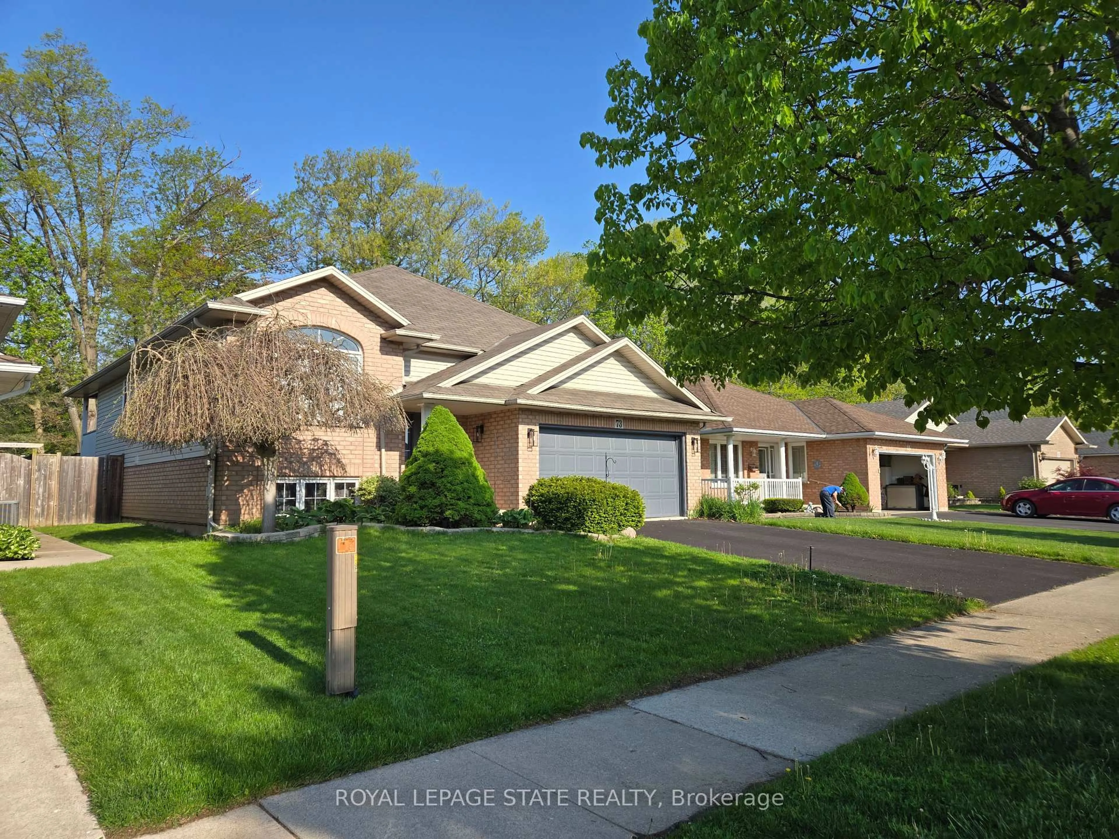 Home with brick exterior material, street for 73 Foxtail Ave, Welland Ontario L3C 7J6