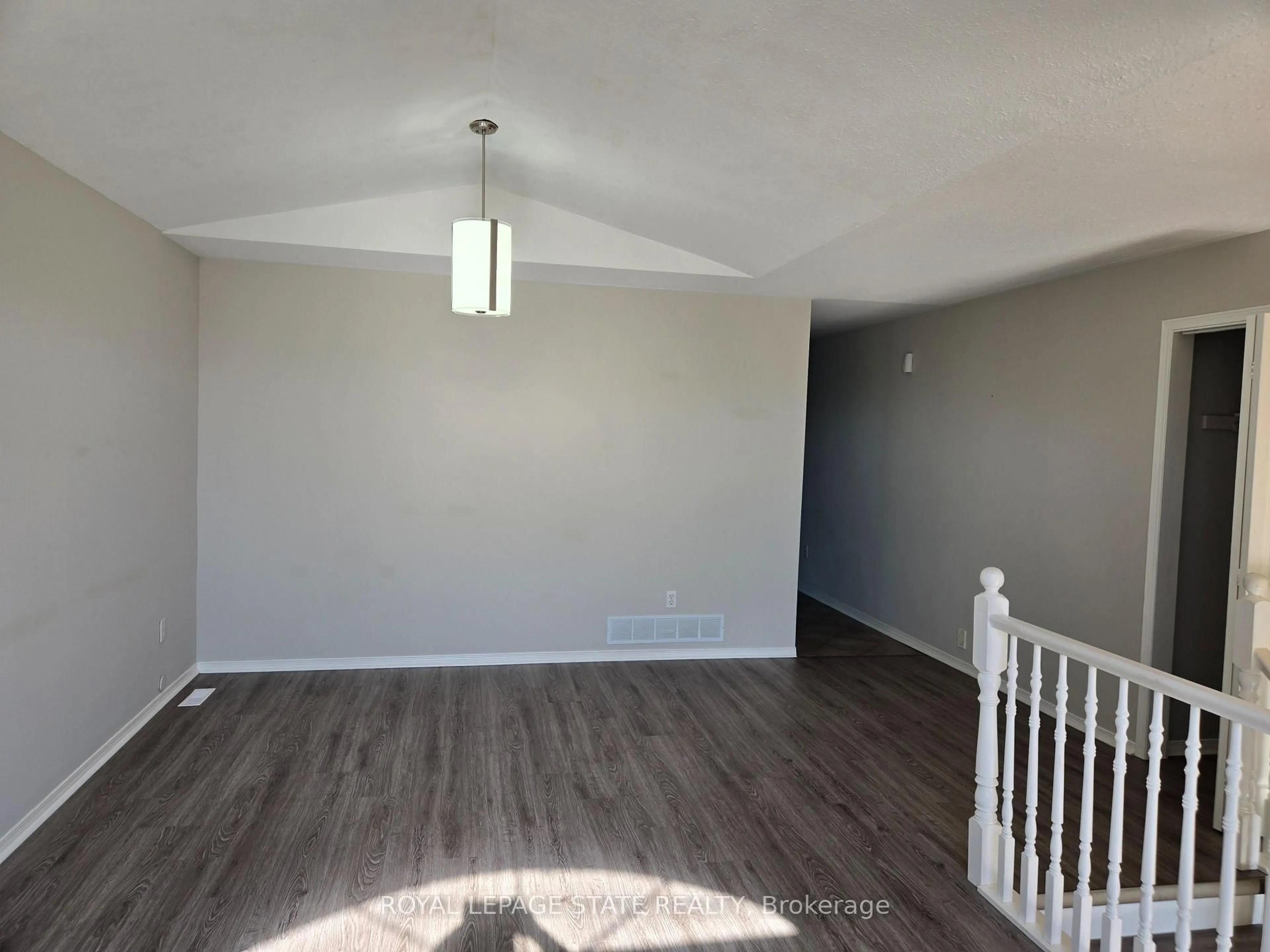 A pic of a room for 73 Foxtail Ave, Welland Ontario L3C 7J6