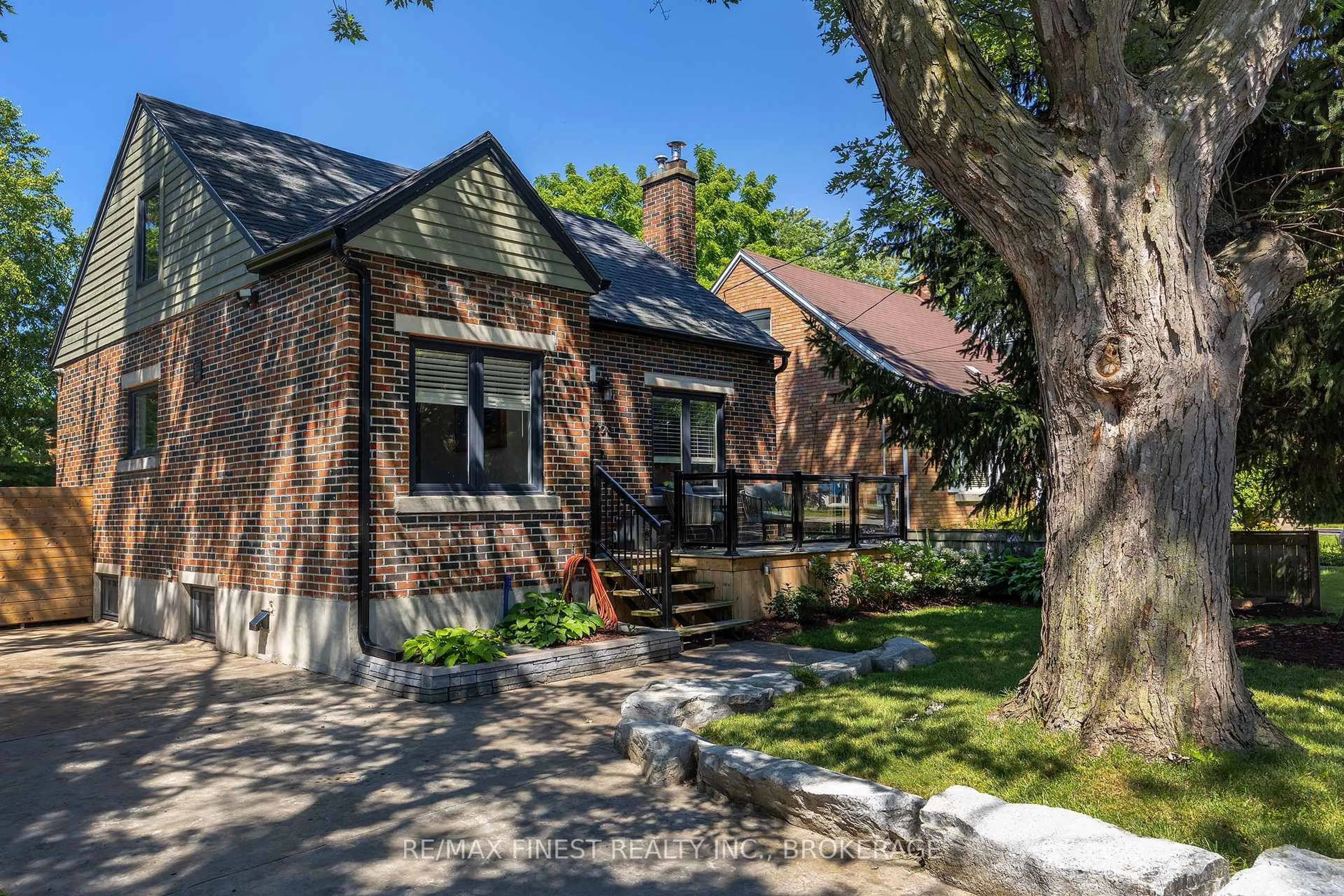 Home with brick exterior material, street for 258 College St, Kingston Ontario K7L 4M2