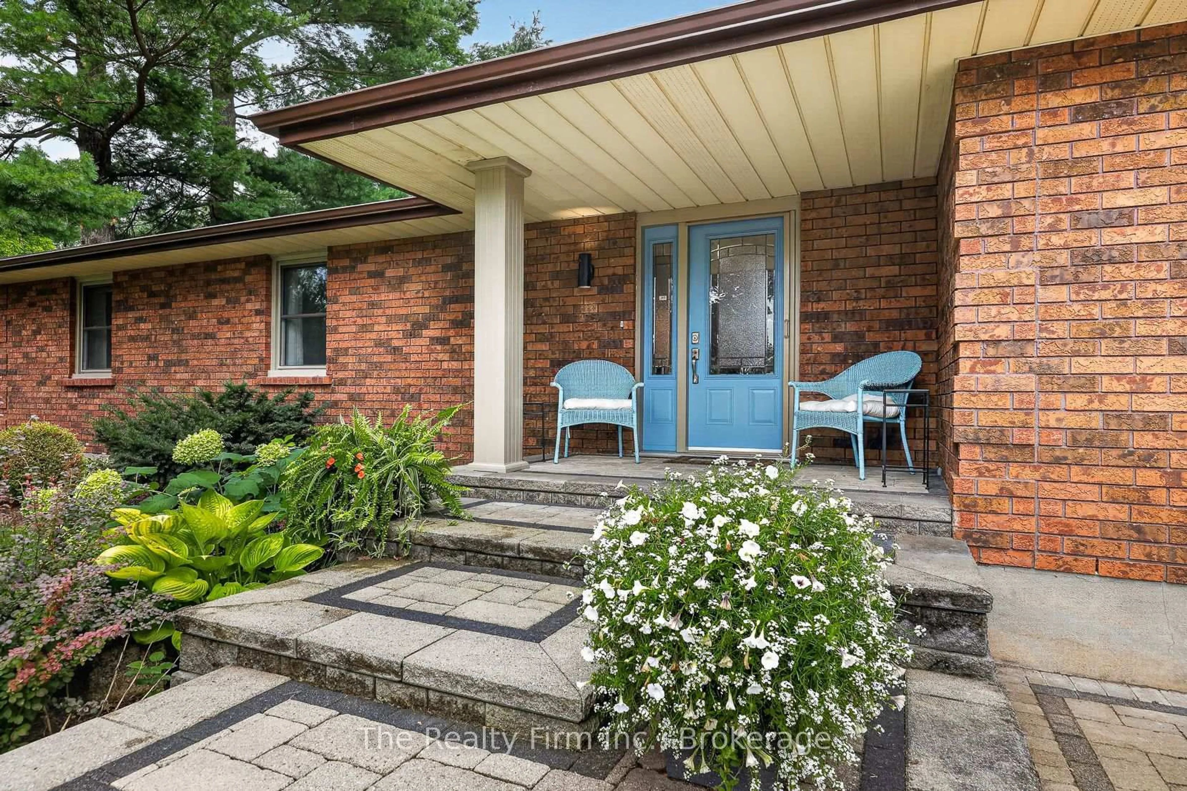 Home with brick exterior material, street for 19 Wellington St, Norwich Ontario N0J 1R0