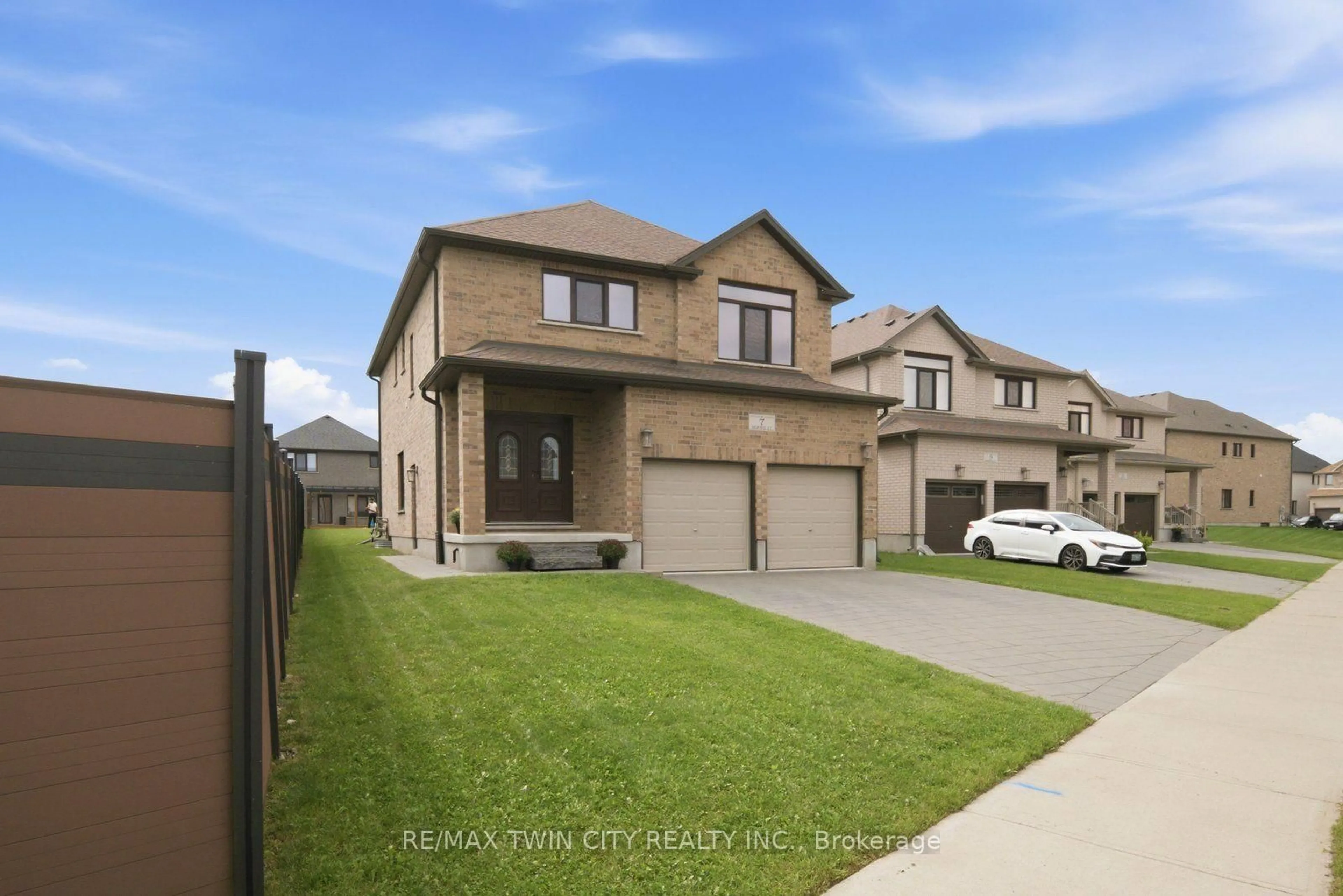 Home with brick exterior material, street for 7 Morris St, Brant Ontario N3L 0E8