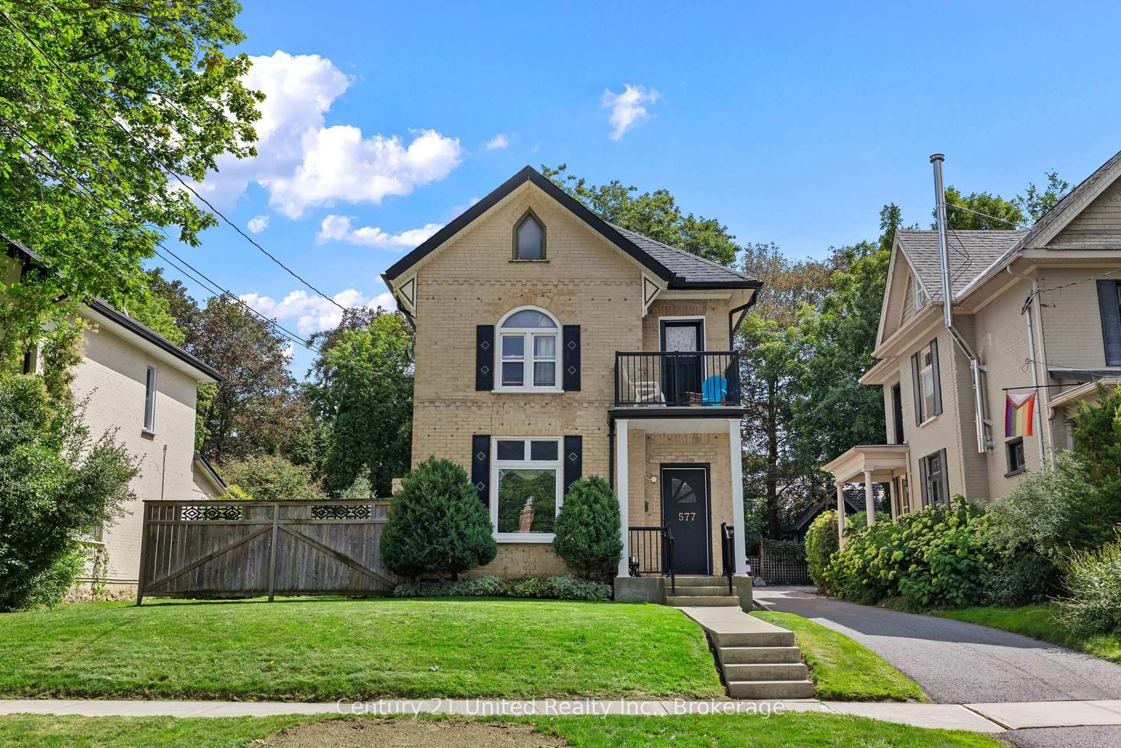 Home with brick exterior material, street for 577 Homewood Ave, Peterborough Ontario K9J 4V9
