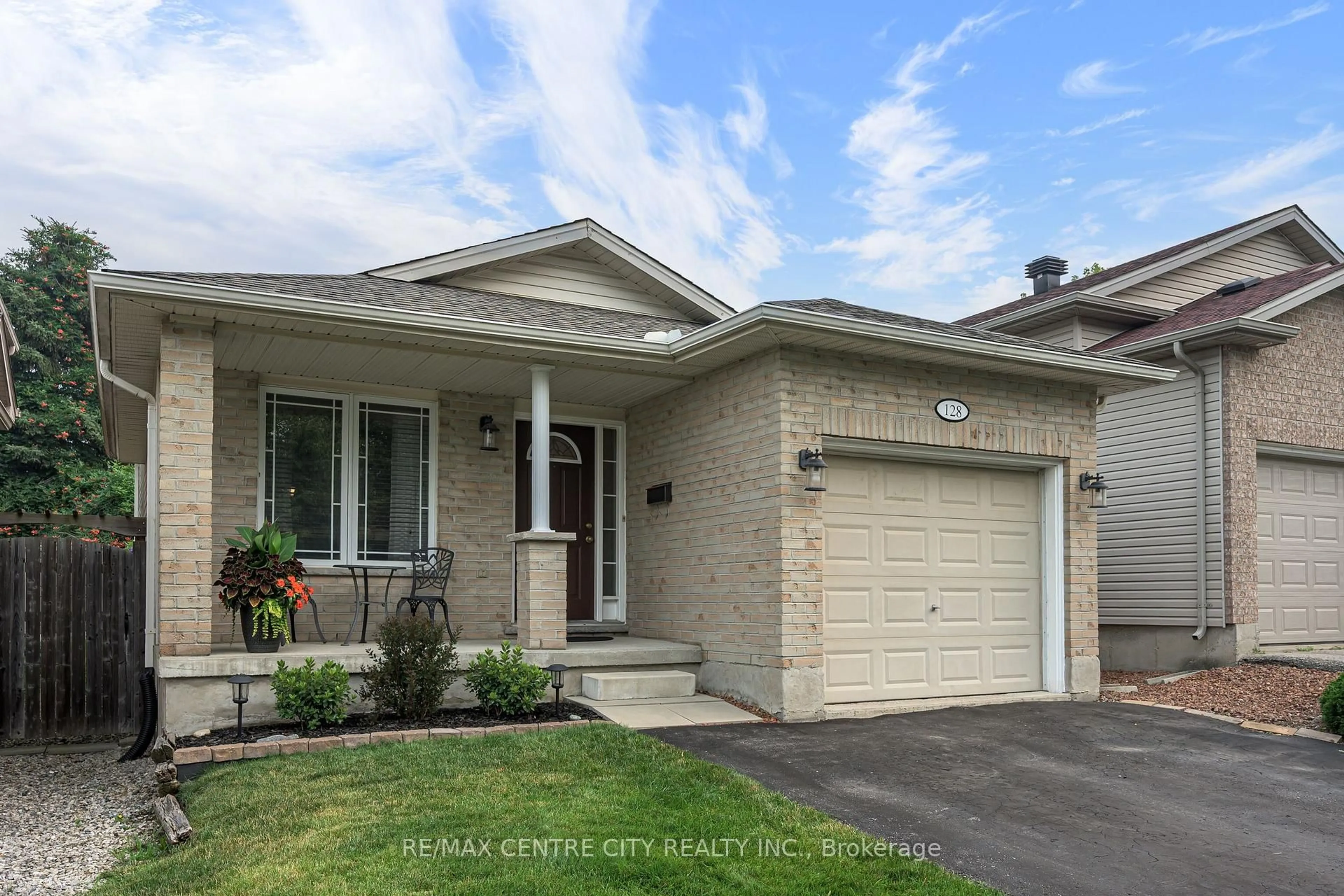 Unknown for 128 Crimson Cres, London East Ontario N5W 6E9