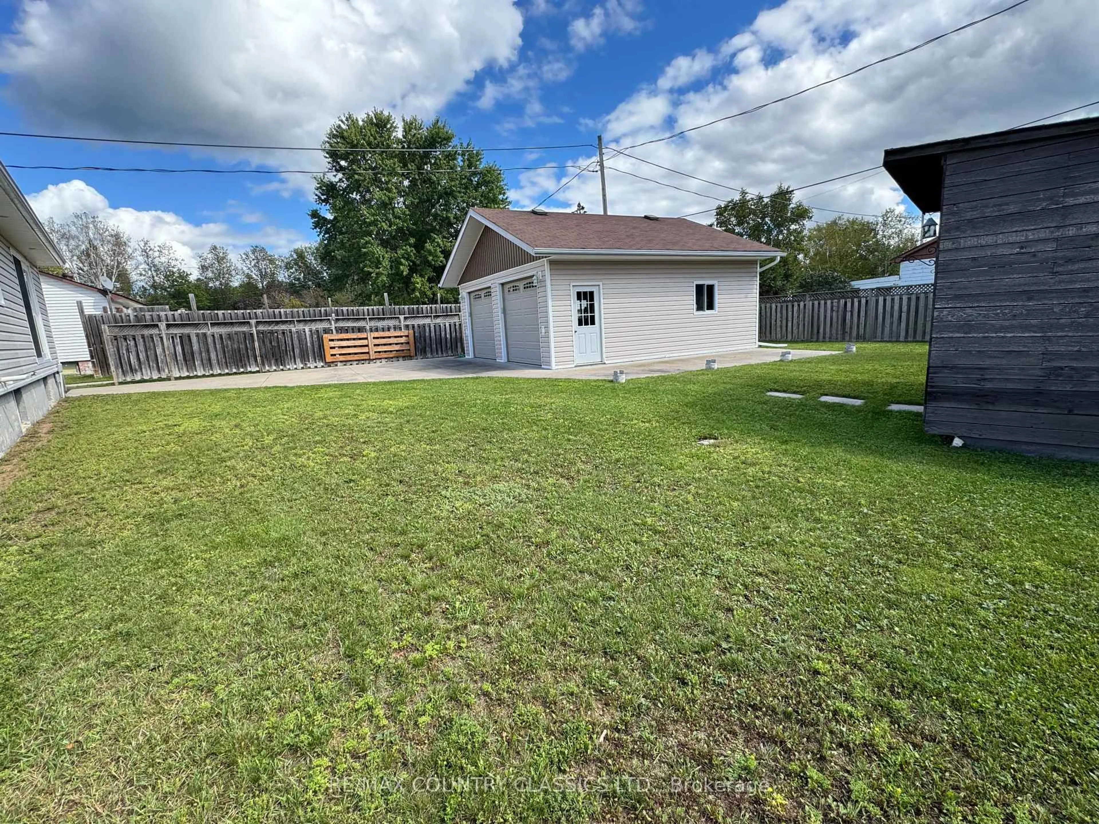 Unknown for 89 Sprucedale St, Highlands East Ontario K0L 1M0