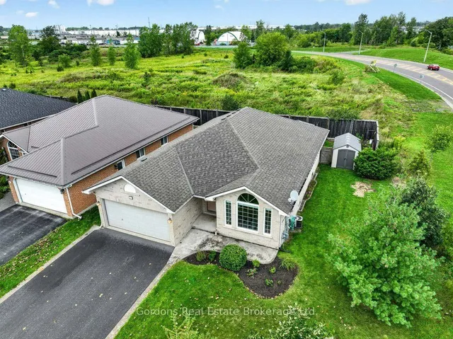 66 Spruce Gdns, Belleville 3