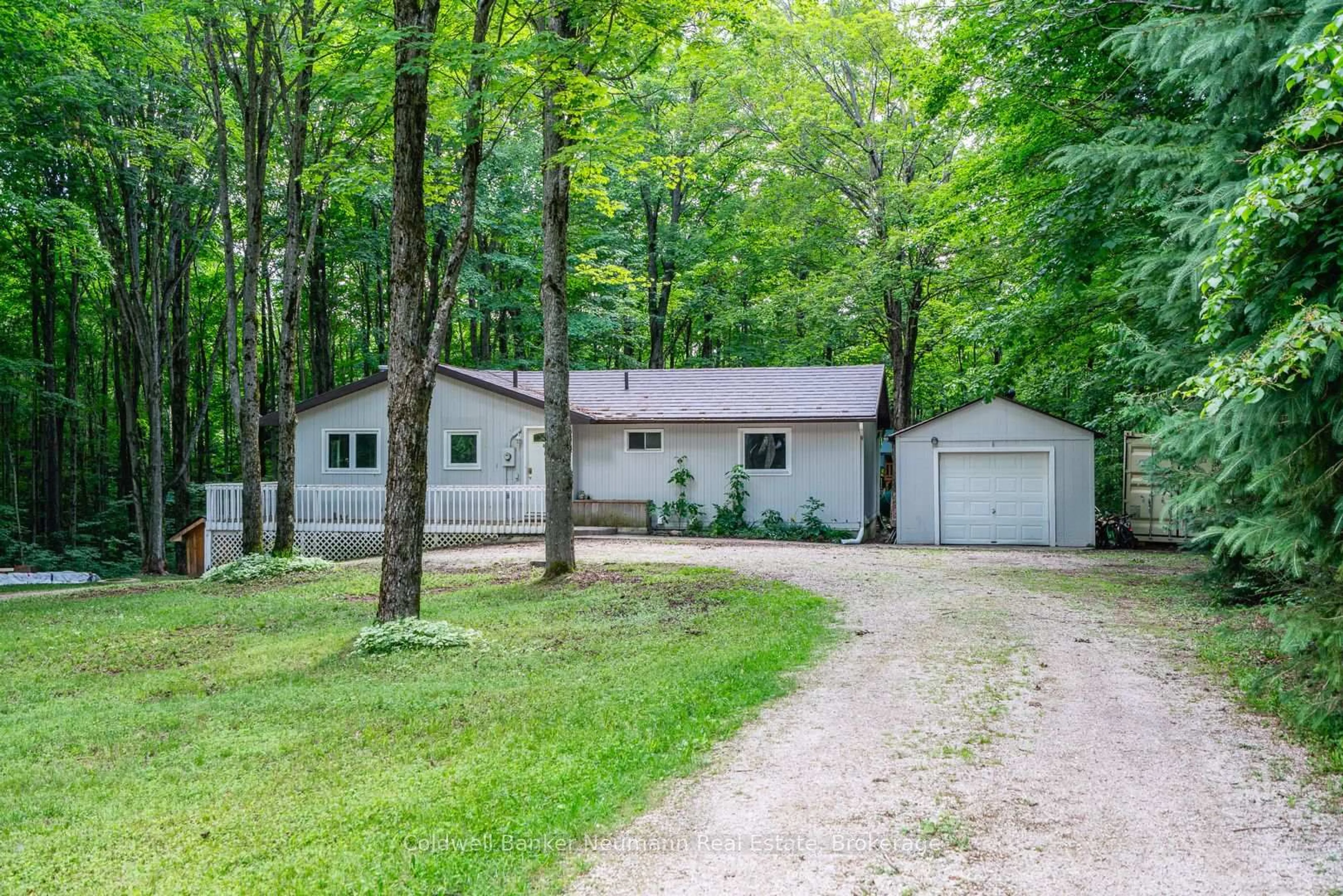 A pic from outside/outdoor area/front of a property/back of a property/a pic from drone, unknown for 574286 Sideroad 40, West Grey Ontario N0C 1H0