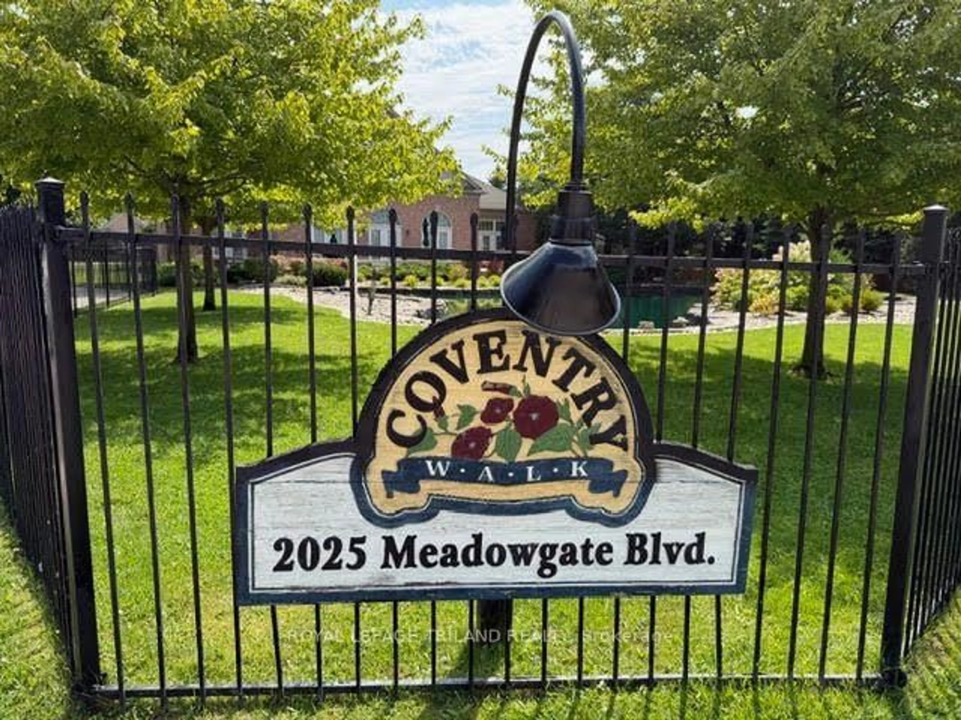 Unknown for 2025 Meadowgate Blvd #252, London South Ontario N6M 1K9