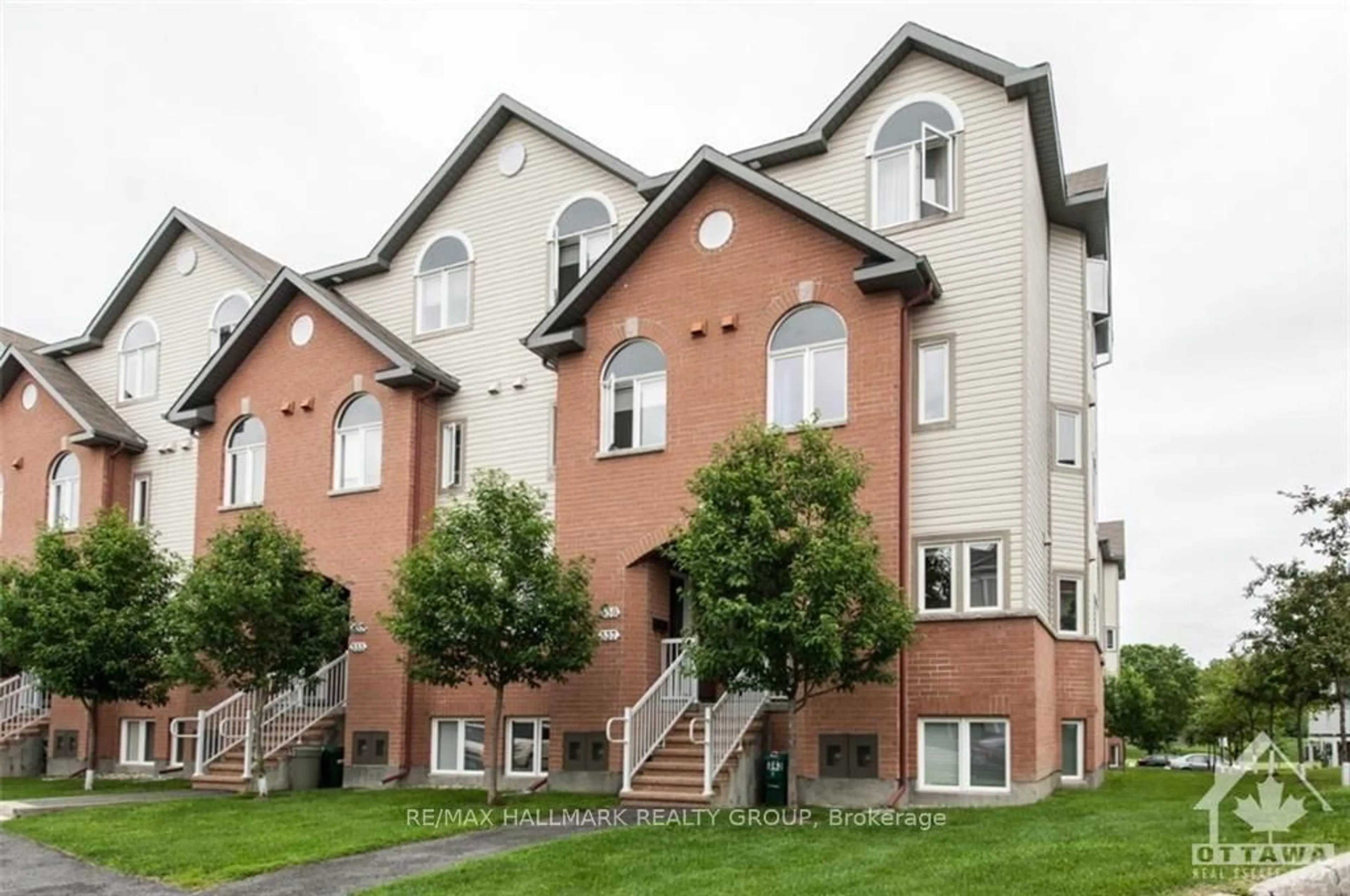 Unknown for 49 Jardin Private #337, Ottawa Ontario K1K 2V8