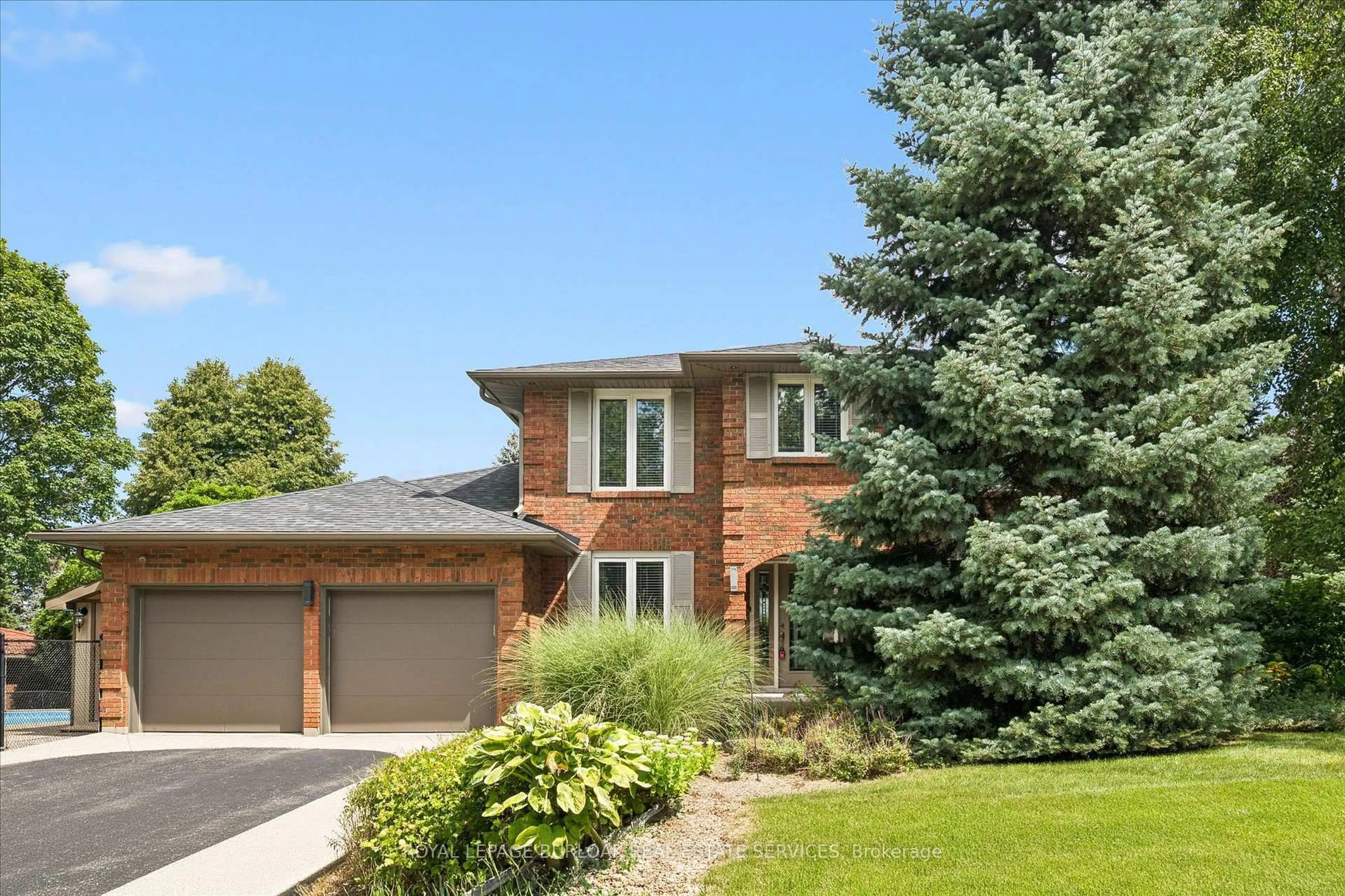 Home with brick exterior material, street for 1 Chatterson Dr, Hamilton Ontario L9G 1B6