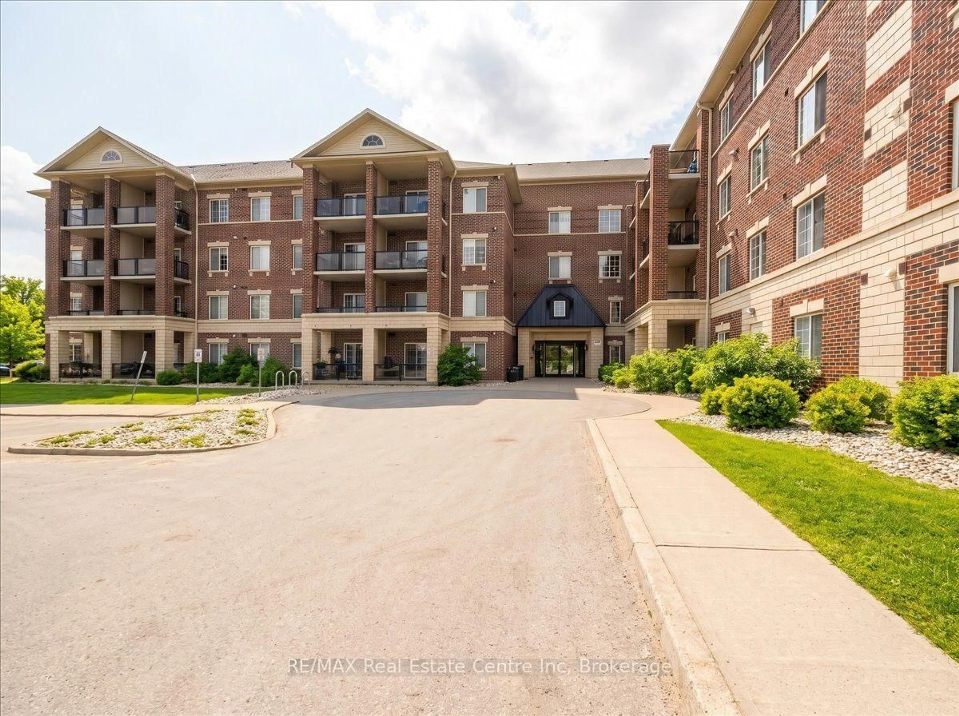 Unknown for 308 Watson Pkwy #205, Guelph Ontario N1E 0G7
