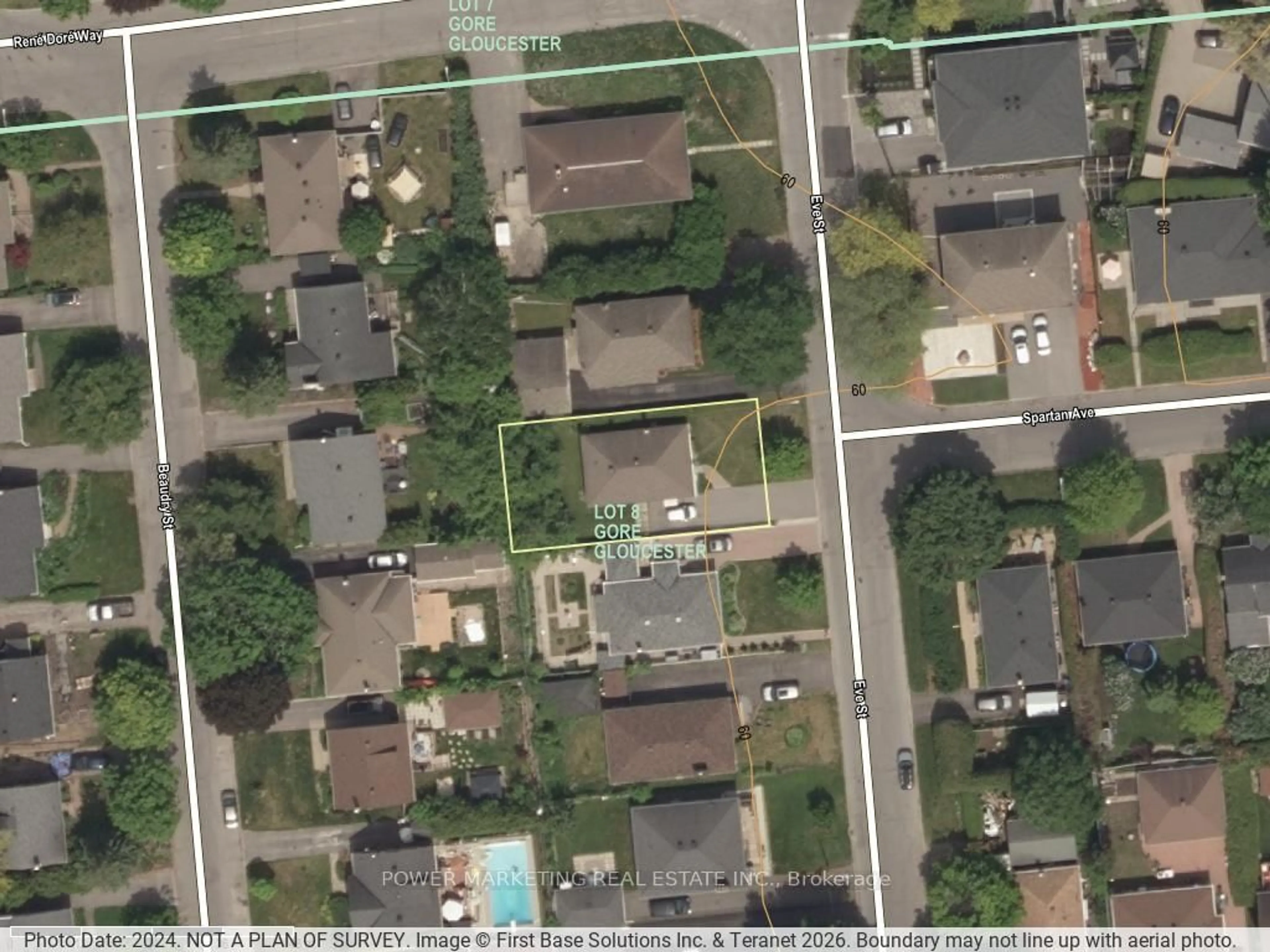 A pic from outside/outdoor area/front of a property/back of a property/a pic from drone, street for 944 Eve St, Ottawa Ontario K1K 3R4