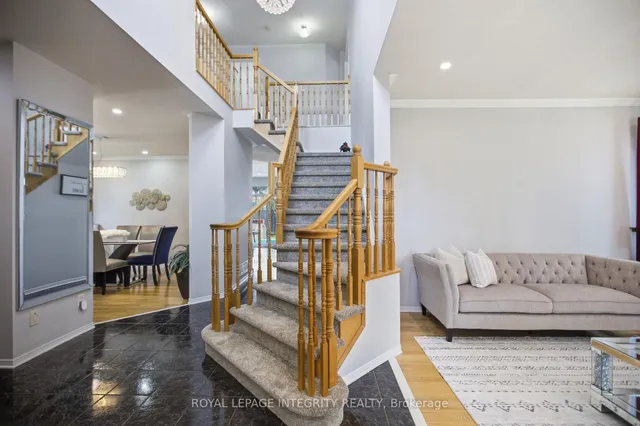 1165 Klondike Rd, Ottawa 4