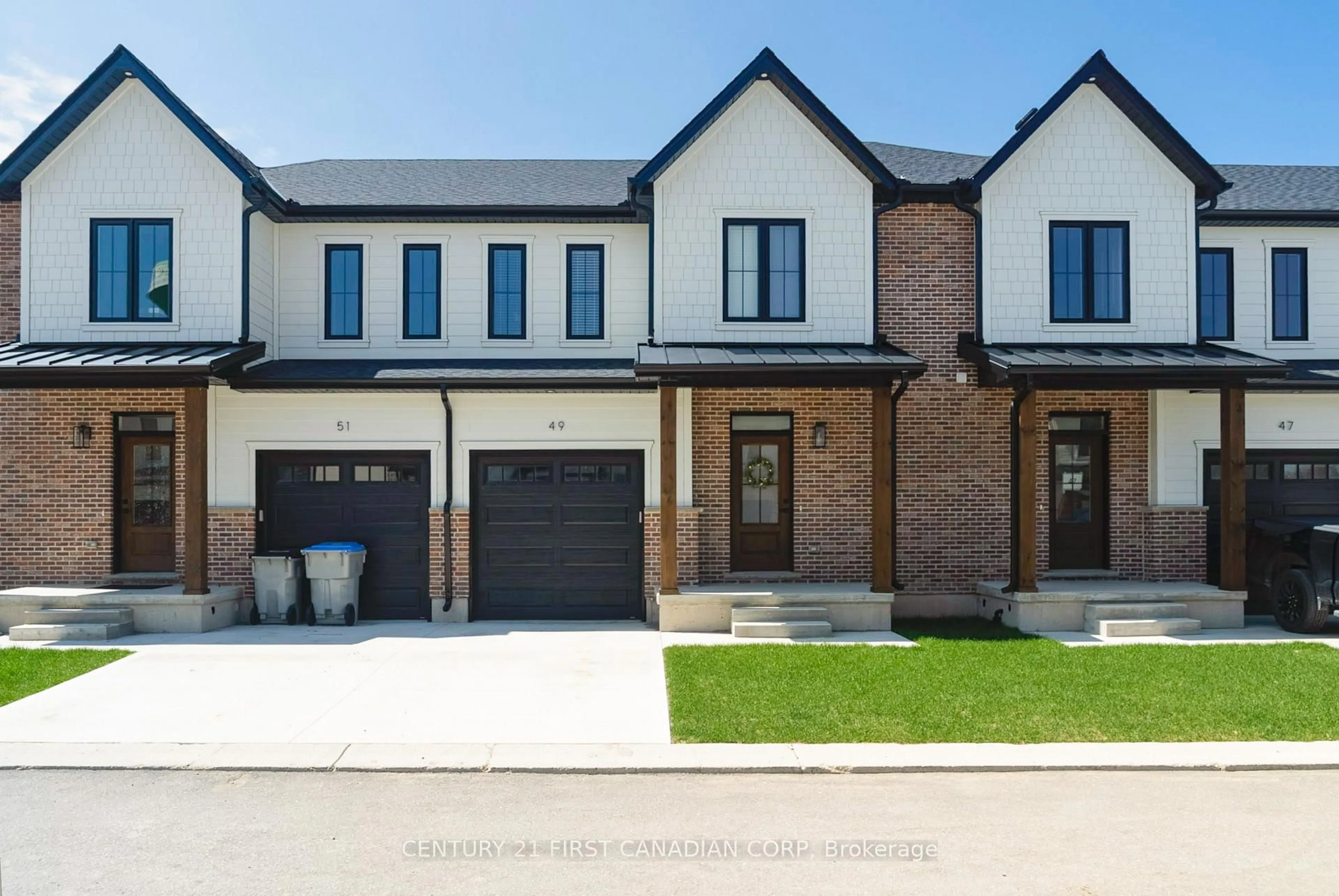 Home with brick exterior material, street for 147 Scotts Dr #10 (15), Lucan Biddulph Ontario N0M 2J0