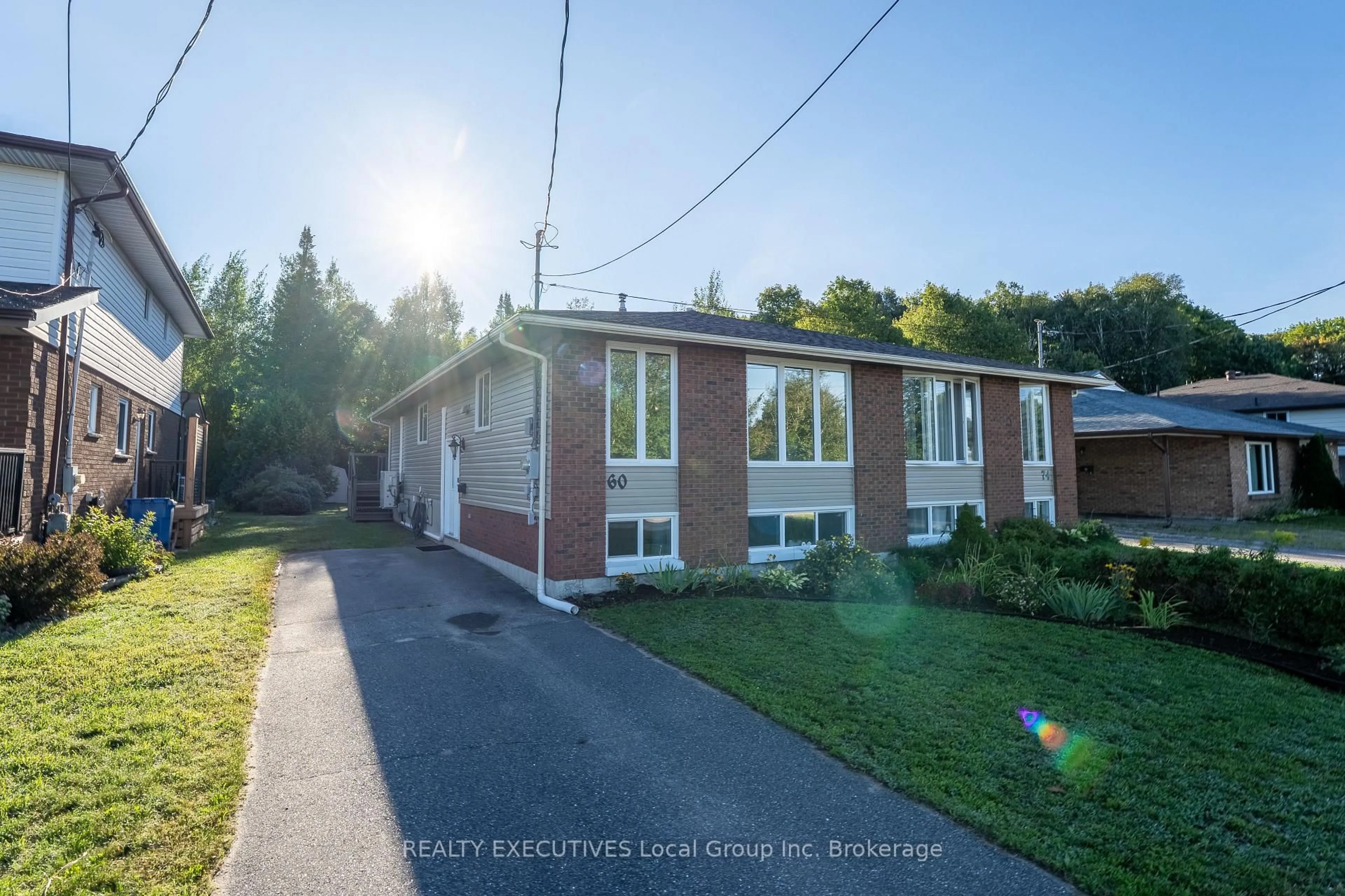 A pic from outside/outdoor area/front of a property/back of a property/a pic from drone, street for 60 Greenhill Ave, North Bay Ontario P1C 1H8
