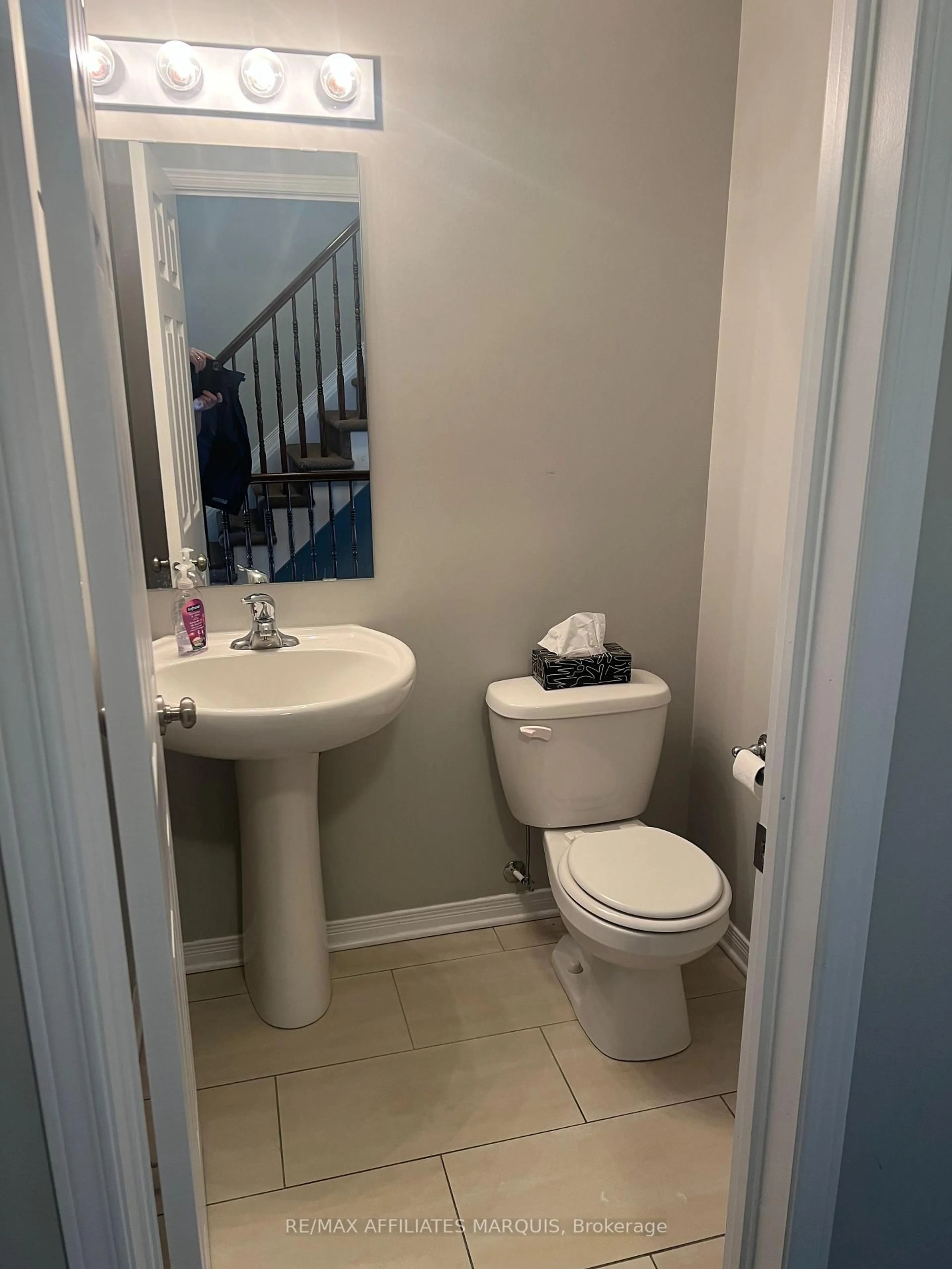 A pic of a room for 282 FIR Lane, North Grenville Ontario K0G 1J0