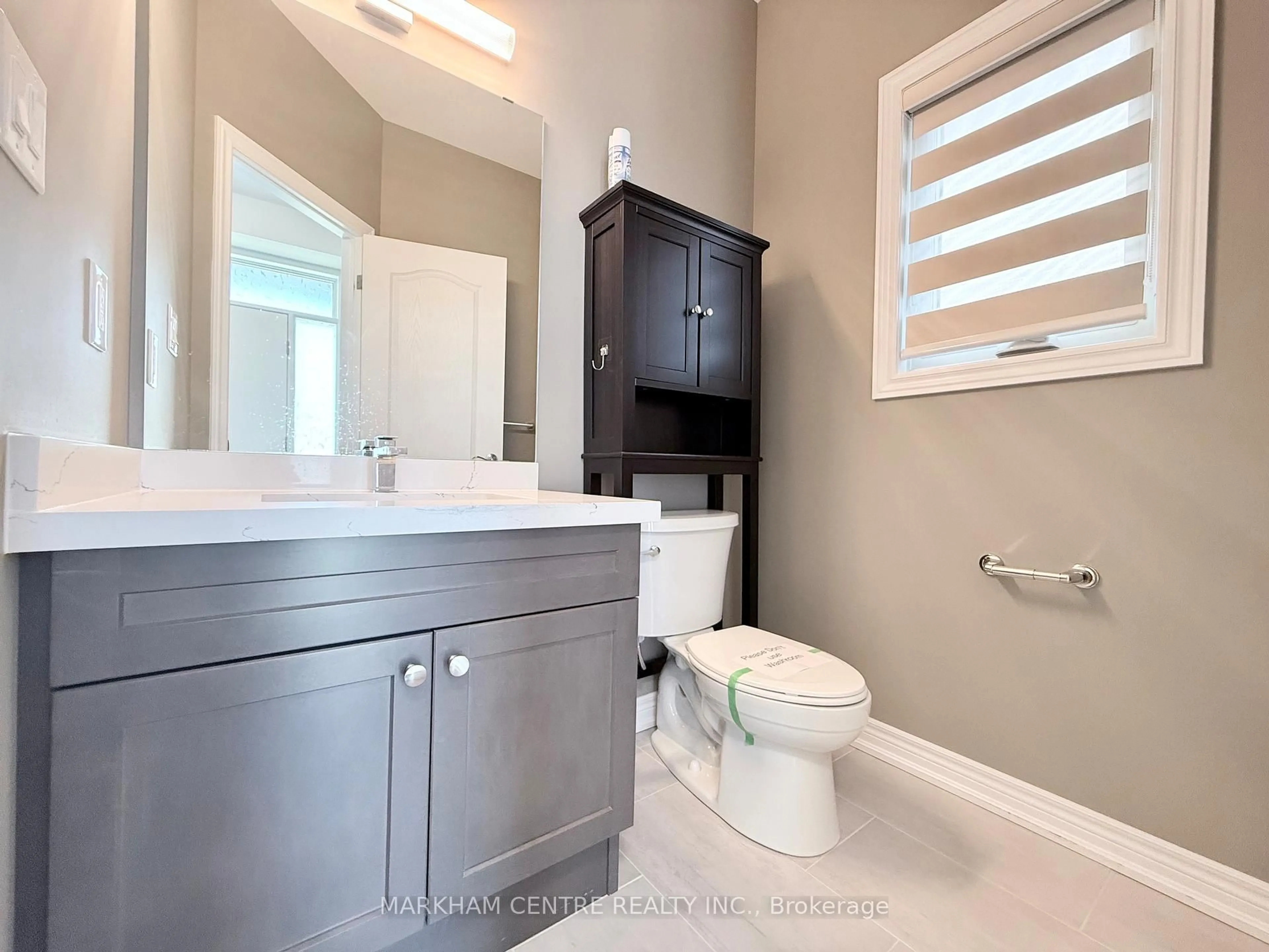 Contemporary bathroom, ceramic/tile floor for 7173 Parsa St, Niagara Falls Ontario L2H 3T2