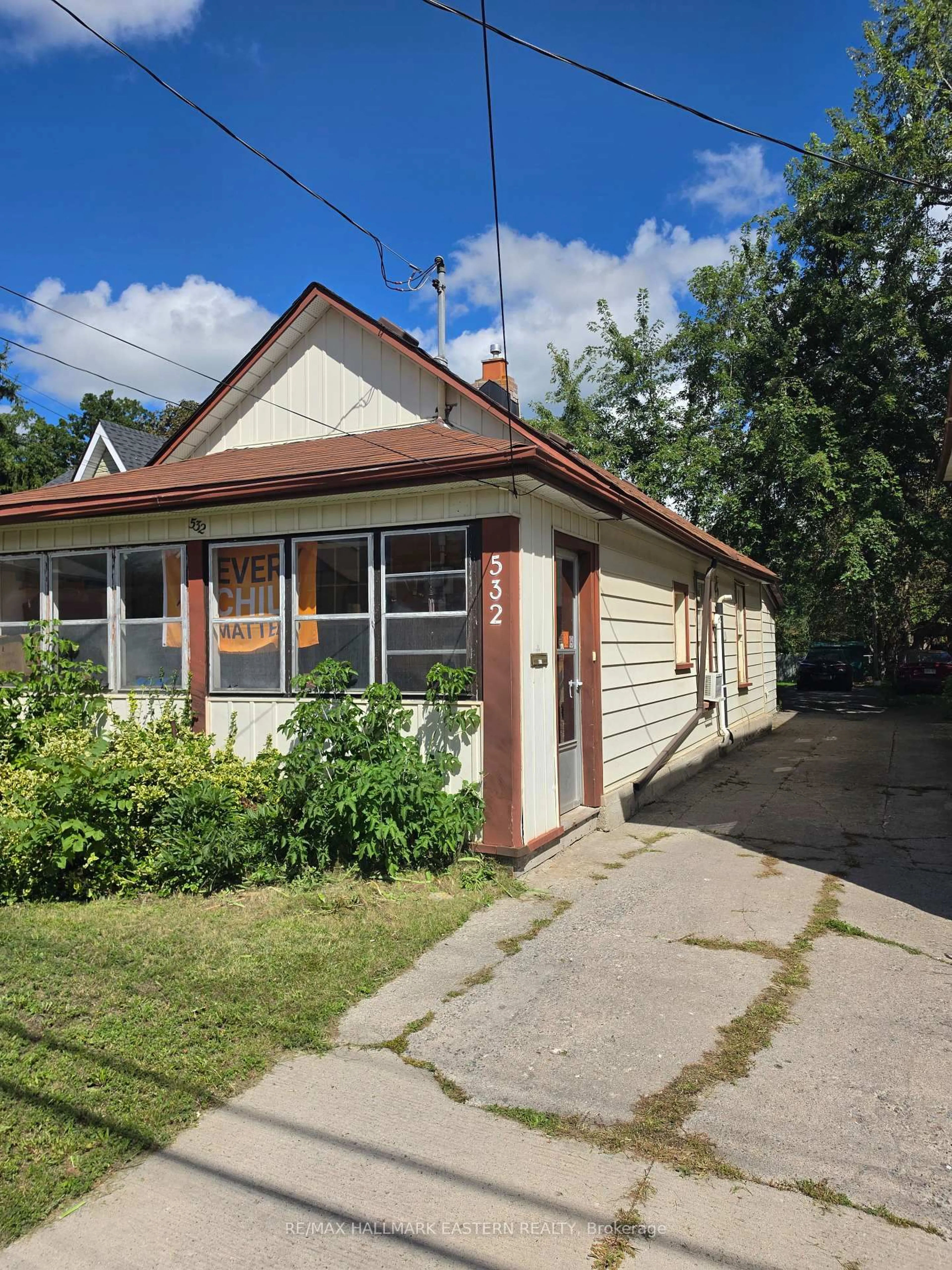 Unknown for 532 Rogers St, Peterborough Ontario K9H 1X2