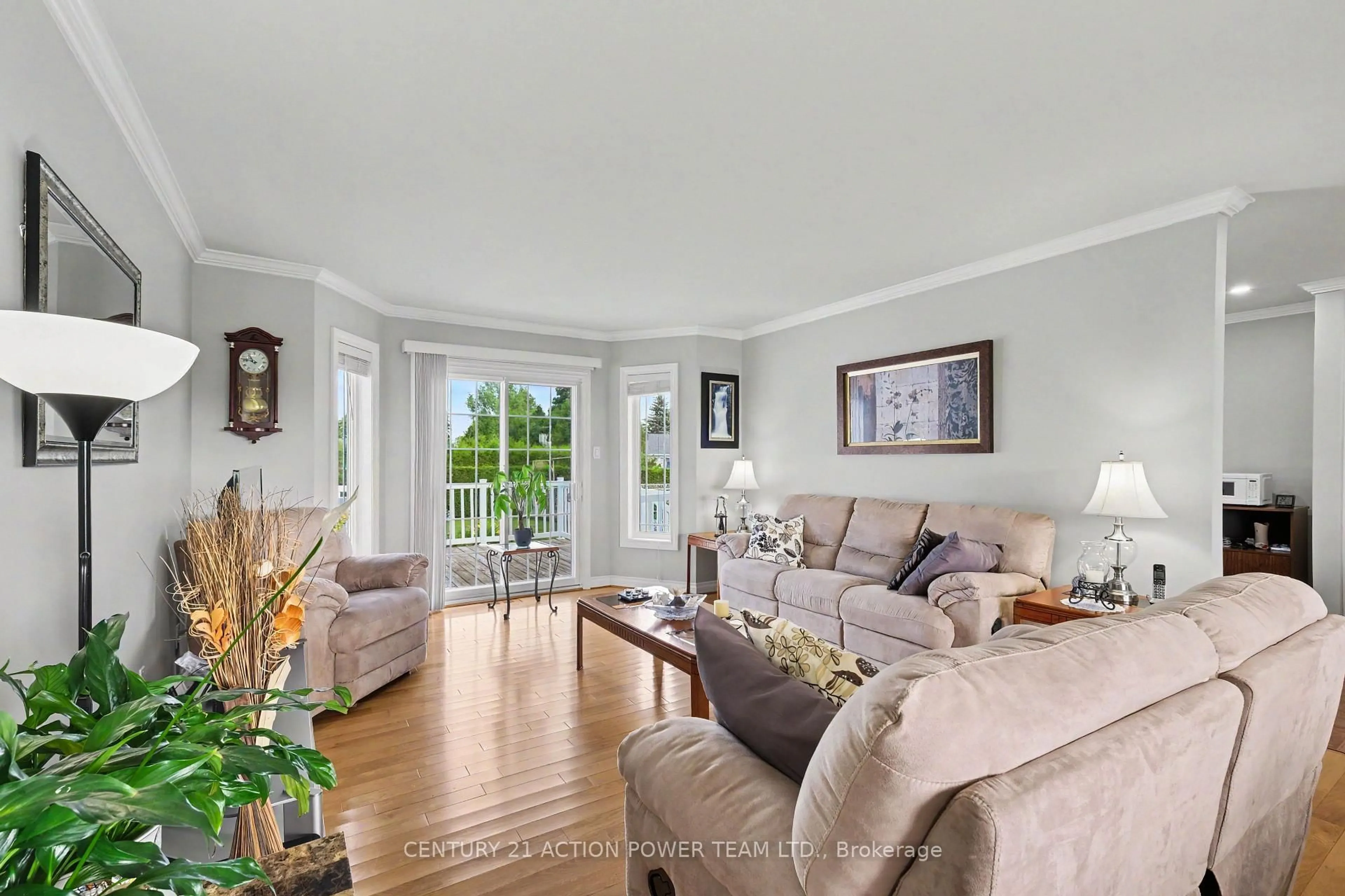 Living room with furniture, unknown for 19 Crysler Station Rd, North Stormont Ontario K0A 1R0