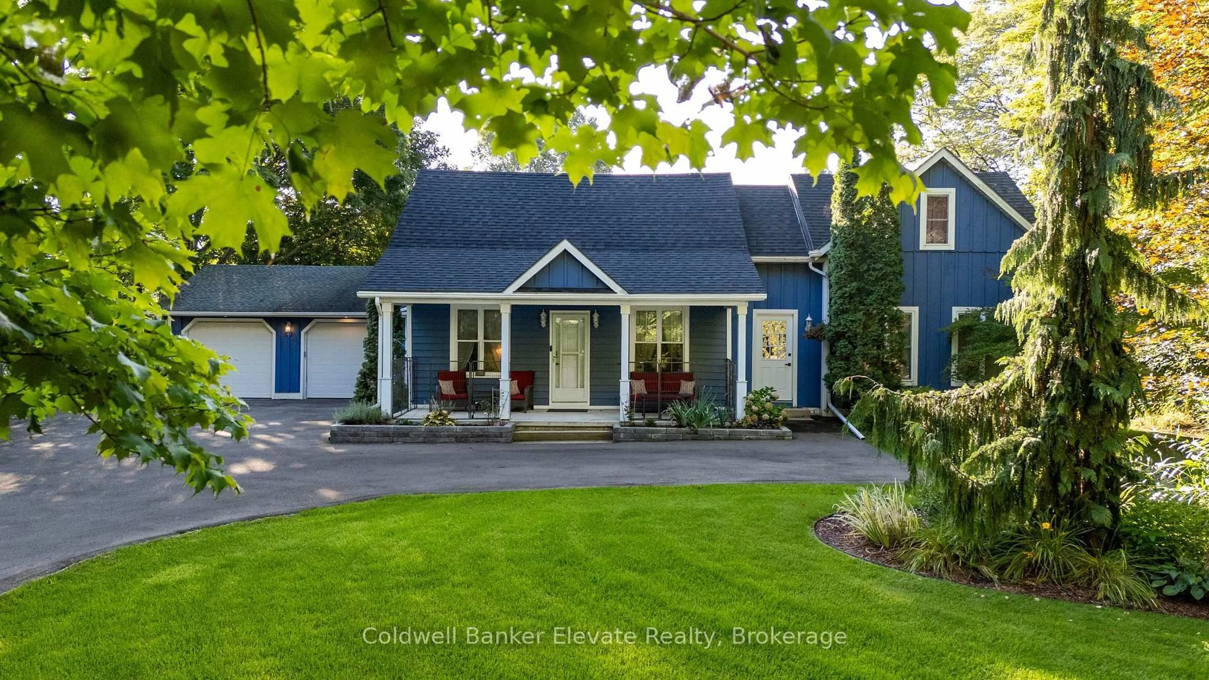 Home with vinyl exterior material, street for 1914 Bruce 33 Rd, Saugeen Shores Ontario N0H 2C5