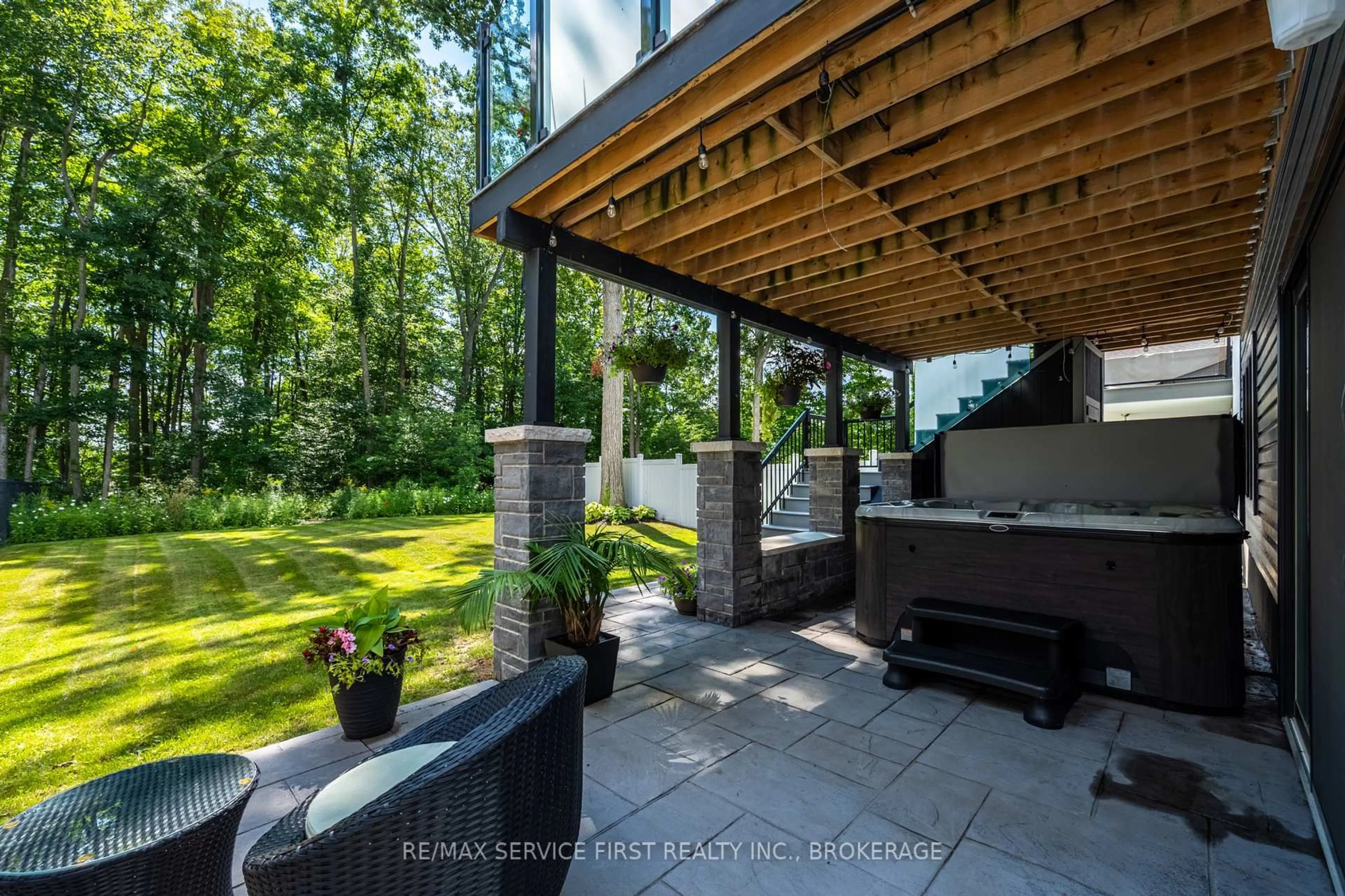 Patio, unknown for 1361 Ottawa St, Kingston Ontario K7P 2V6