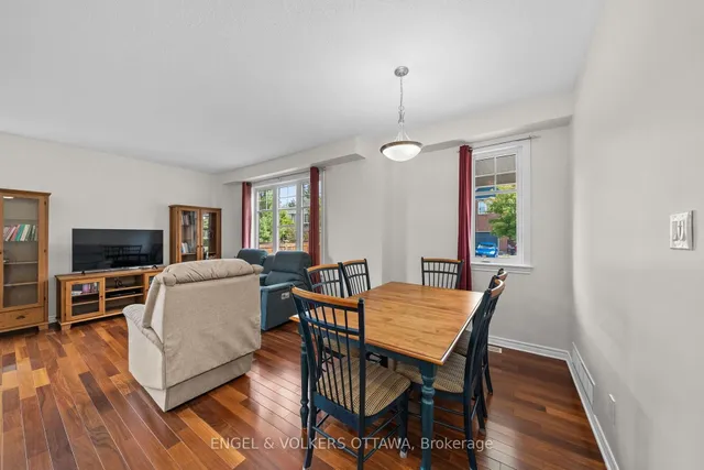 268 Horseshoe Cres, Ottawa 5