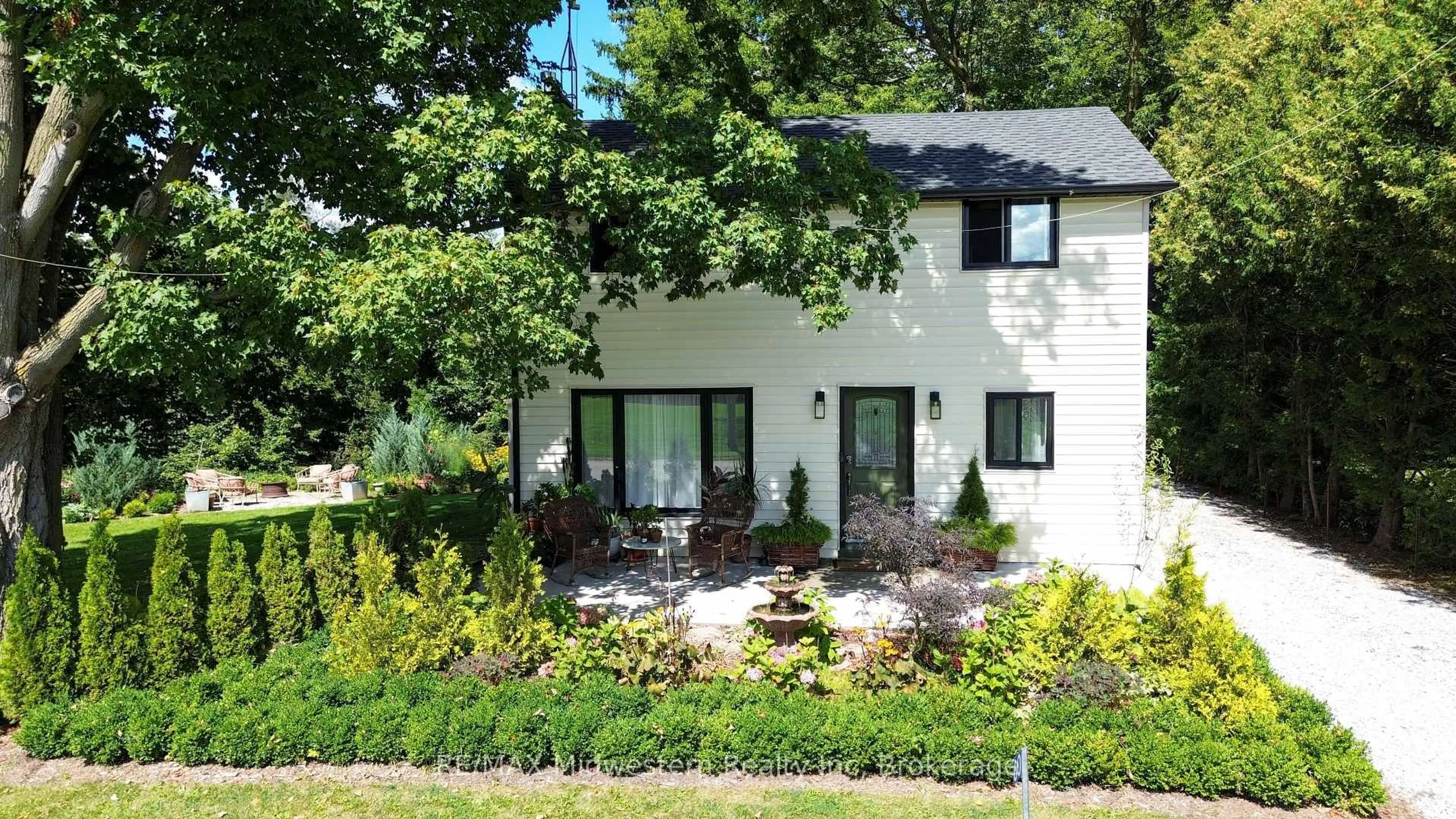 Home with brick exterior material, street for 60 Sixth Concession Rd, Brant Ontario N3R 0B8