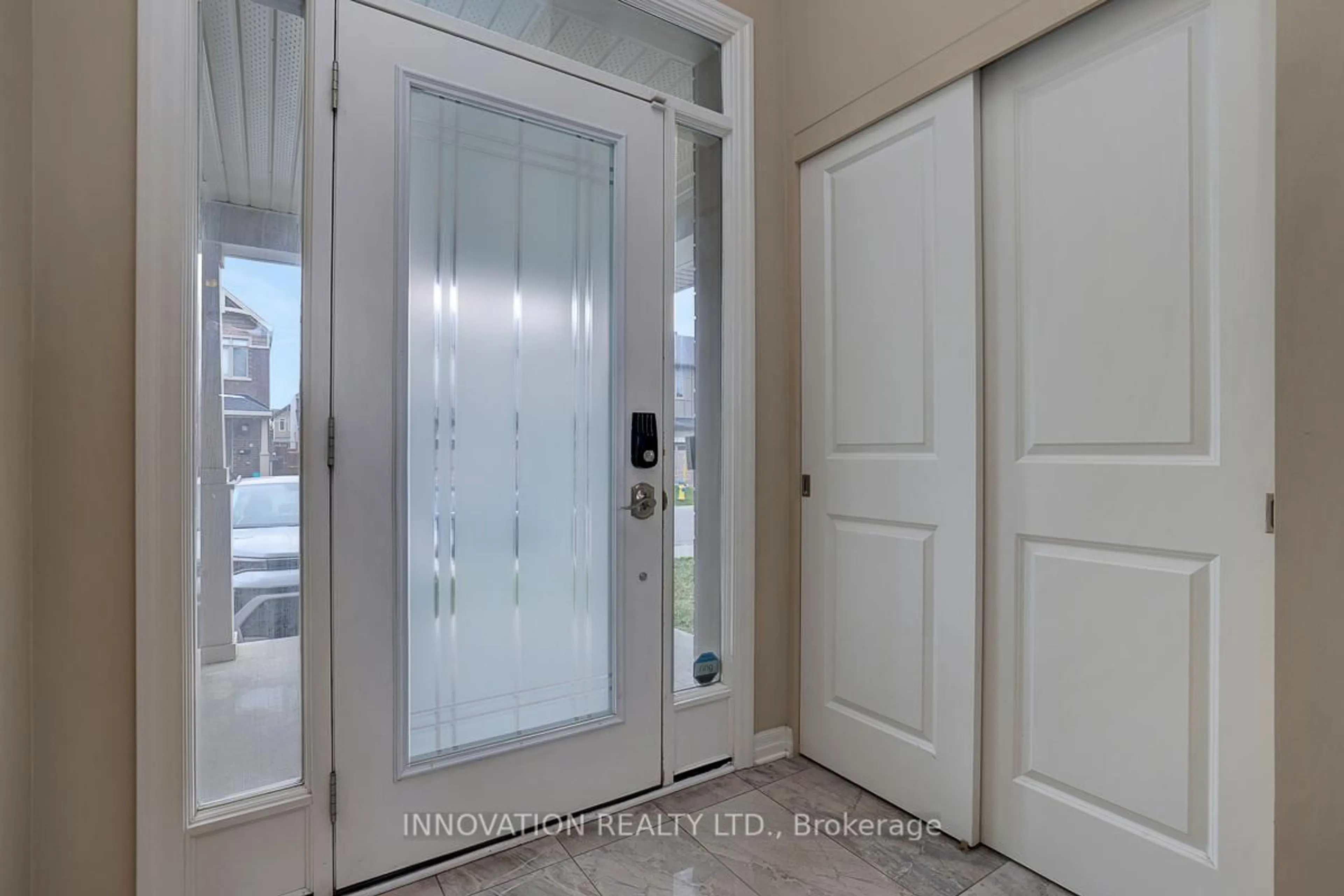 Indoor entryway for 561 Rioja St, Ottawa Ontario K2S 0V8