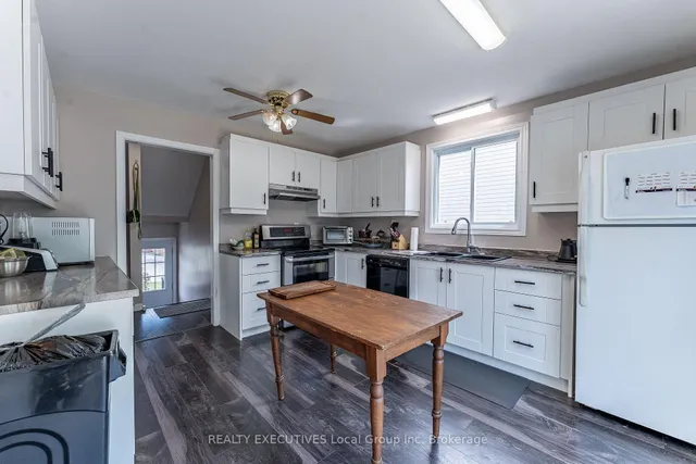 25 Sovereign Dr, North Bay 3