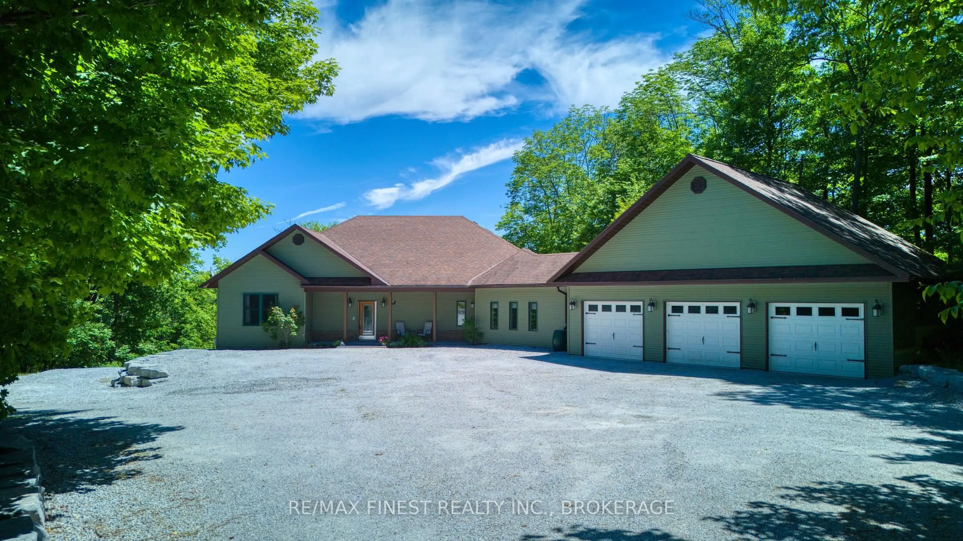 A pic from outside/outdoor area/front of a property/back of a property/a pic from drone, unknown for 1252 Clement Rd, Sharbot Lake Ontario K0H 2P0