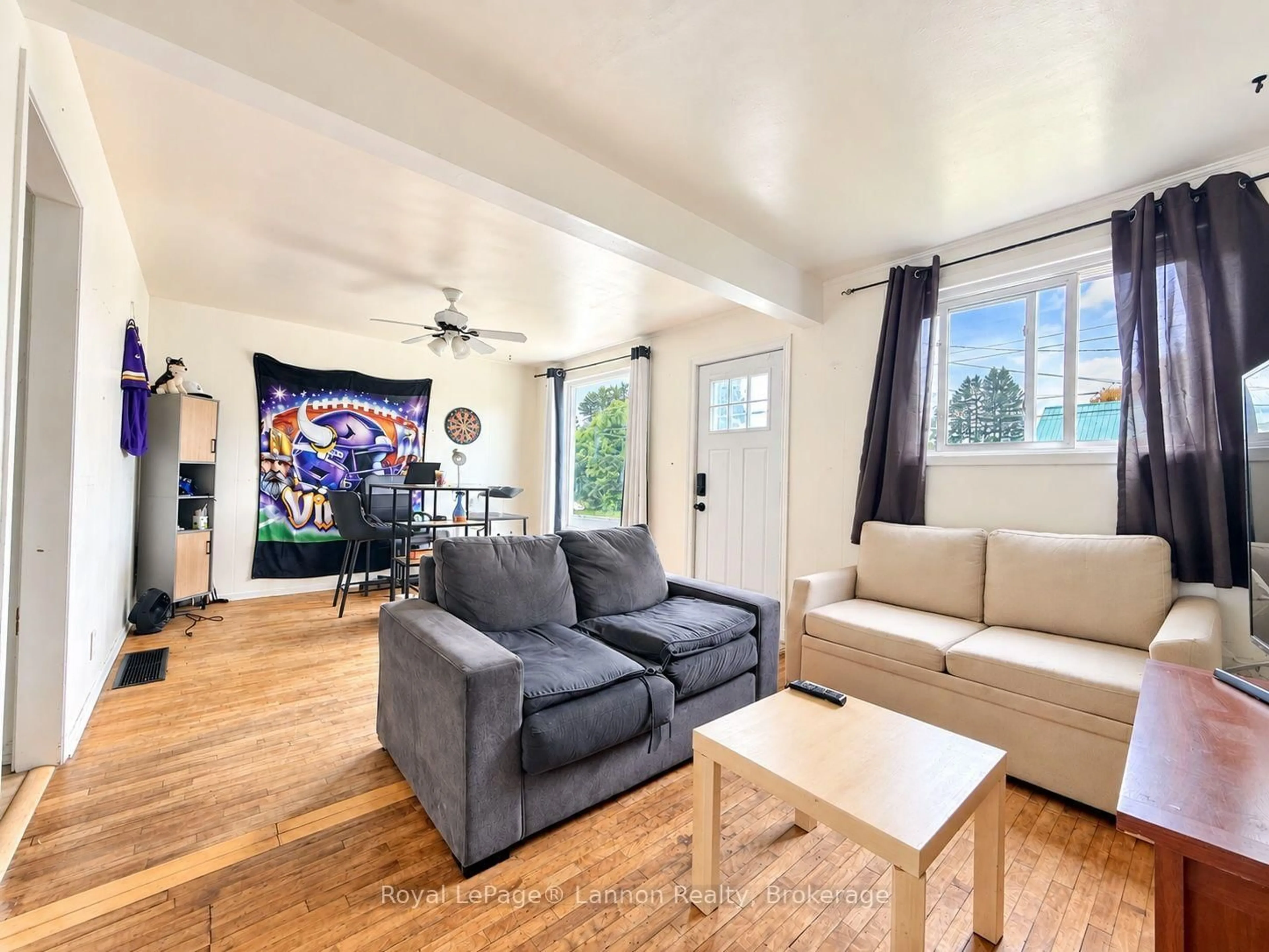 Living room with furniture, unknown for 498 Grenville Ave, Thunder Bay Ontario P7A 2C4