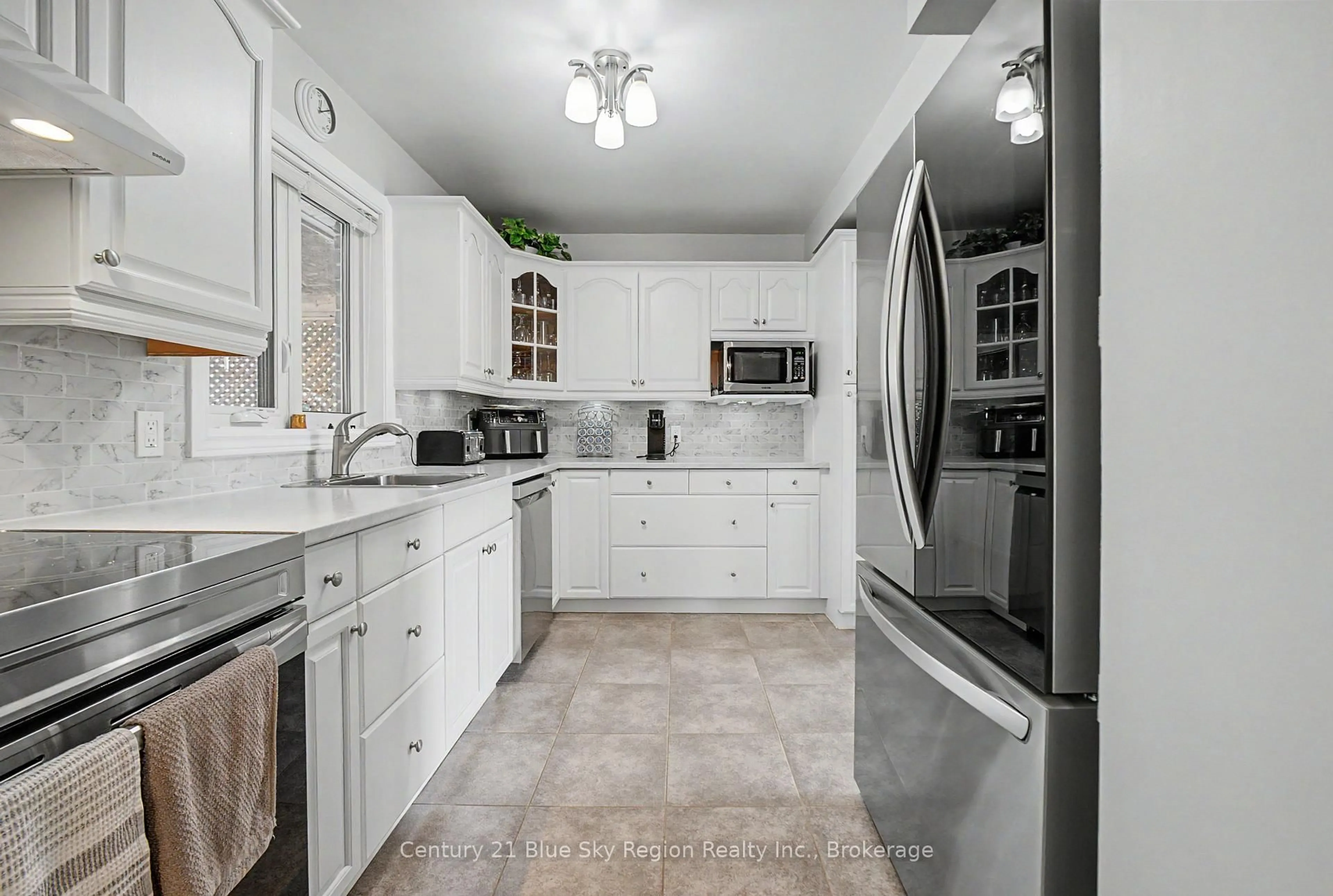 Unknown for 108 Tweedsmuir Dr, North Bay Ontario P1A 3T6
