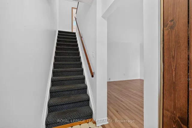 909 Greenbriar Ave, Ottawa 3