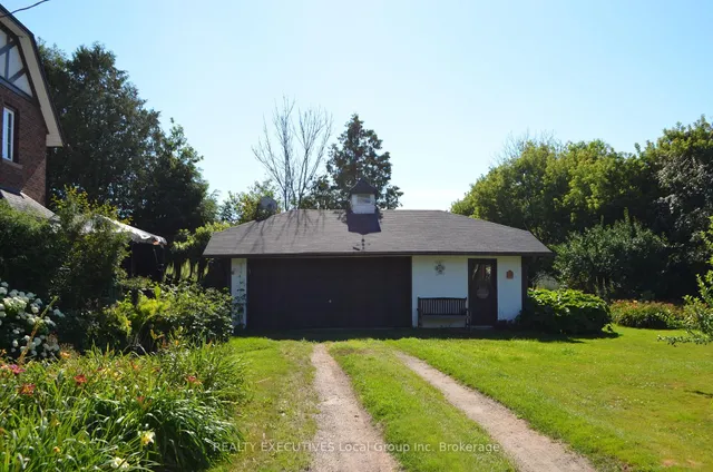 206 Clark St, Powassan 4