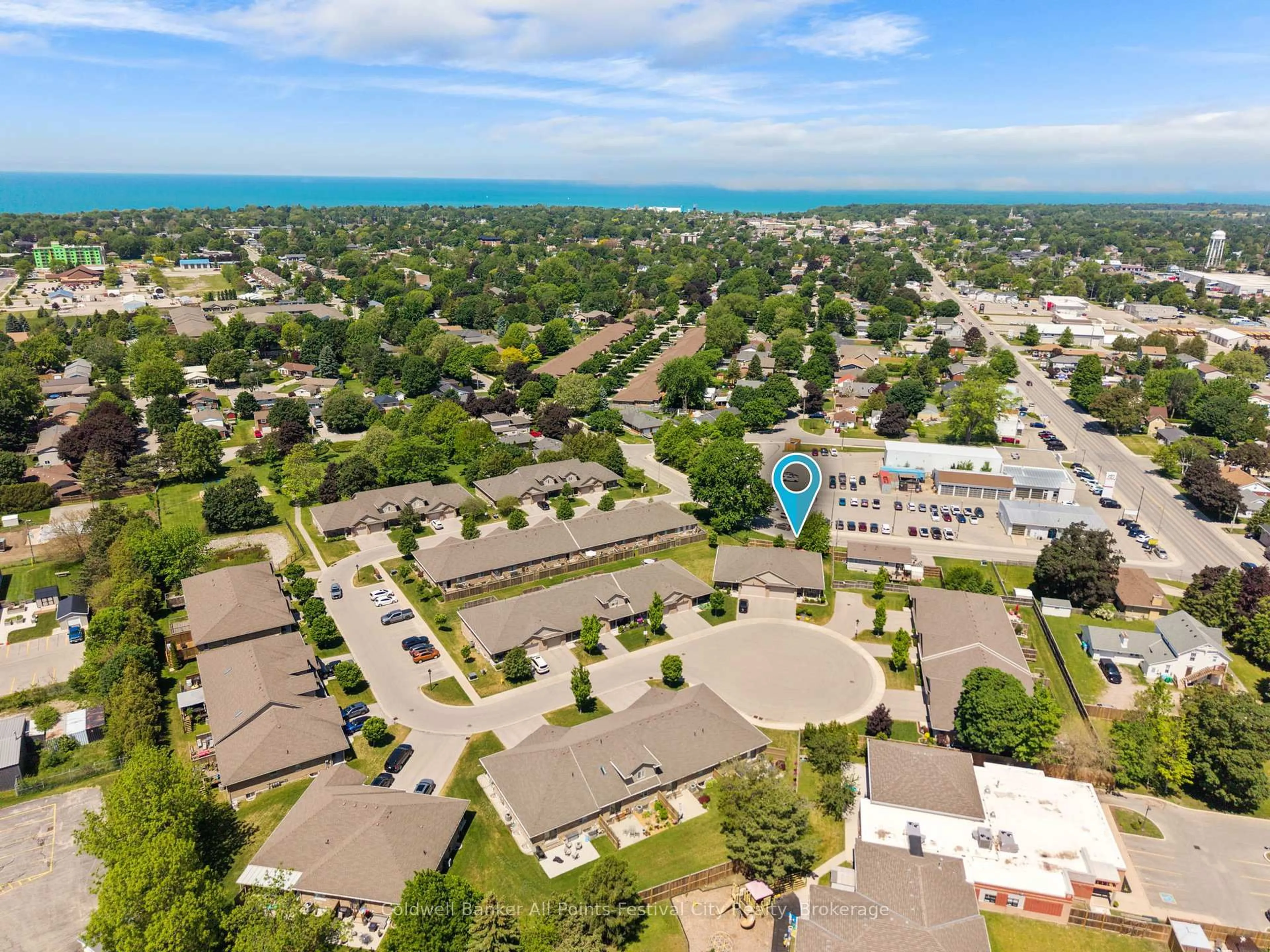 A pic from outside/outdoor area/front of a property/back of a property/a pic from drone, unknown for 50 Fairhaven Lane #39, Goderich Ontario N7A 0A5