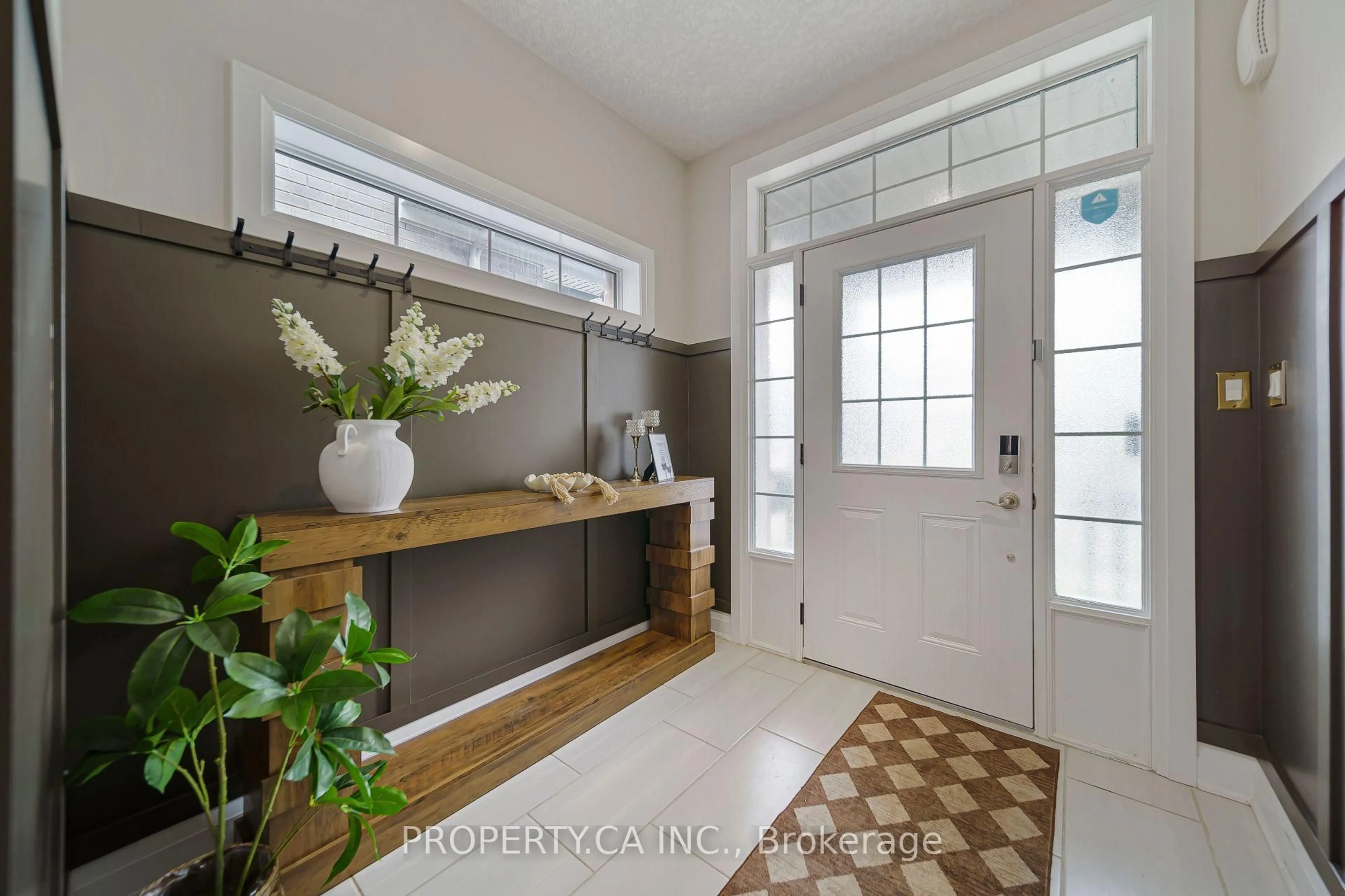 Indoor entryway for 629 Wild Rye St, Waterloo Ontario N2V 0E3