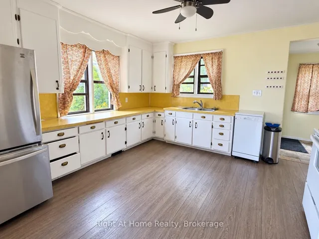 28 Dixon St, Thunder Bay 4