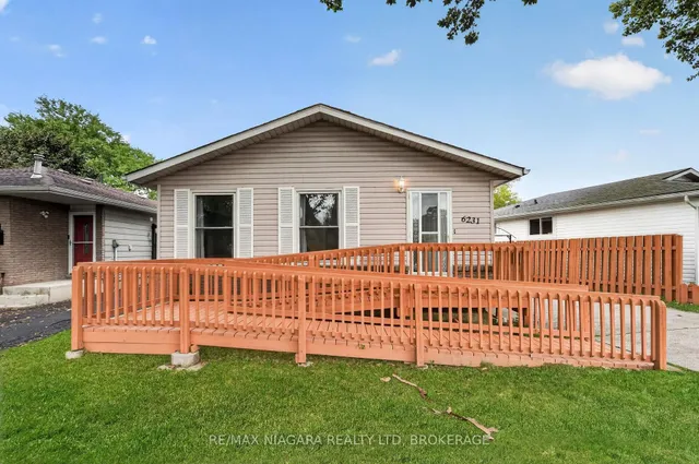 6231 Johnson Dr, Niagara Falls 2