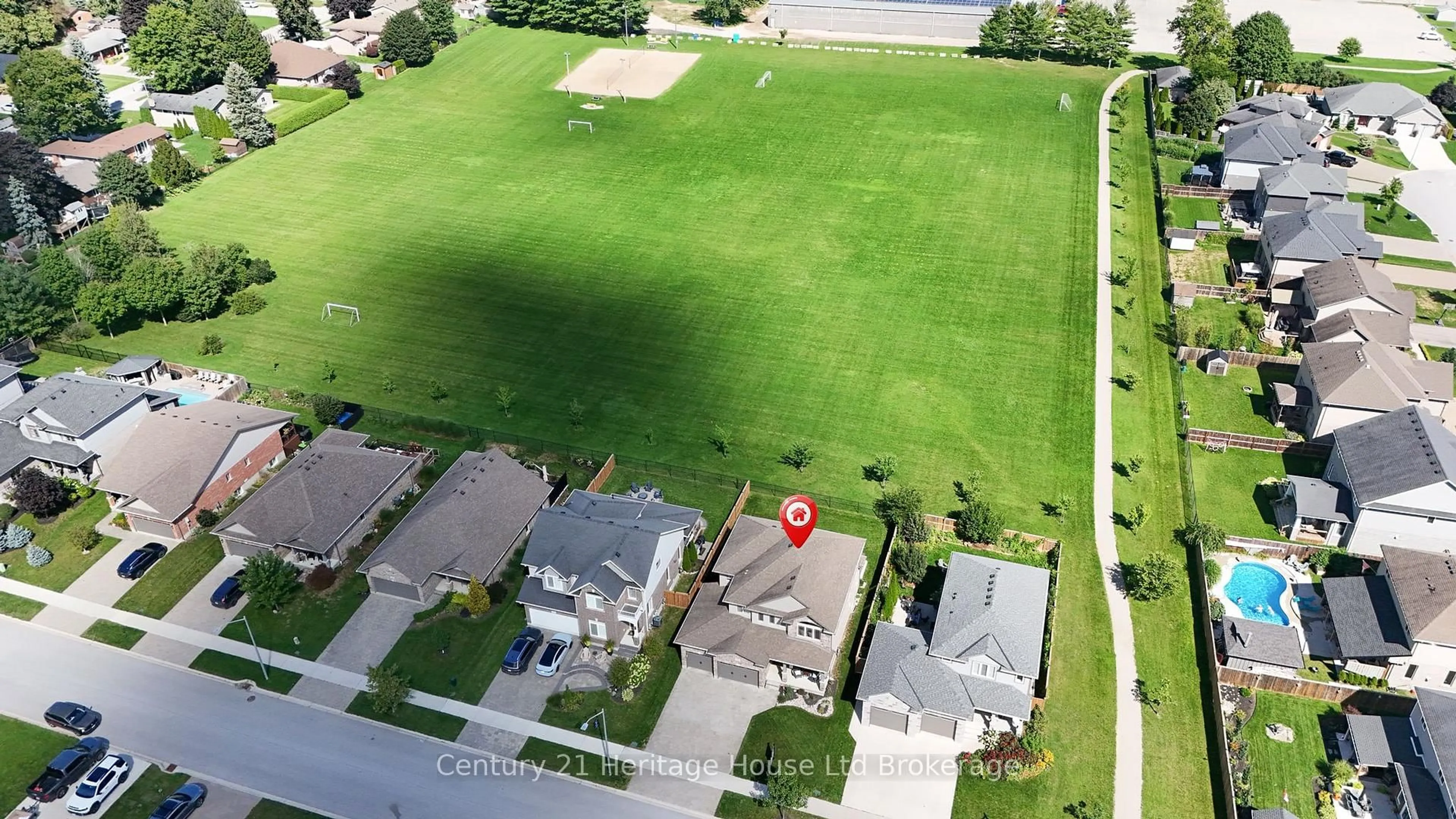 A pic from outside/outdoor area/front of a property/back of a property/a pic from drone, street for 91 Boyd Blvd, Zorra Ontario N0M 2M0