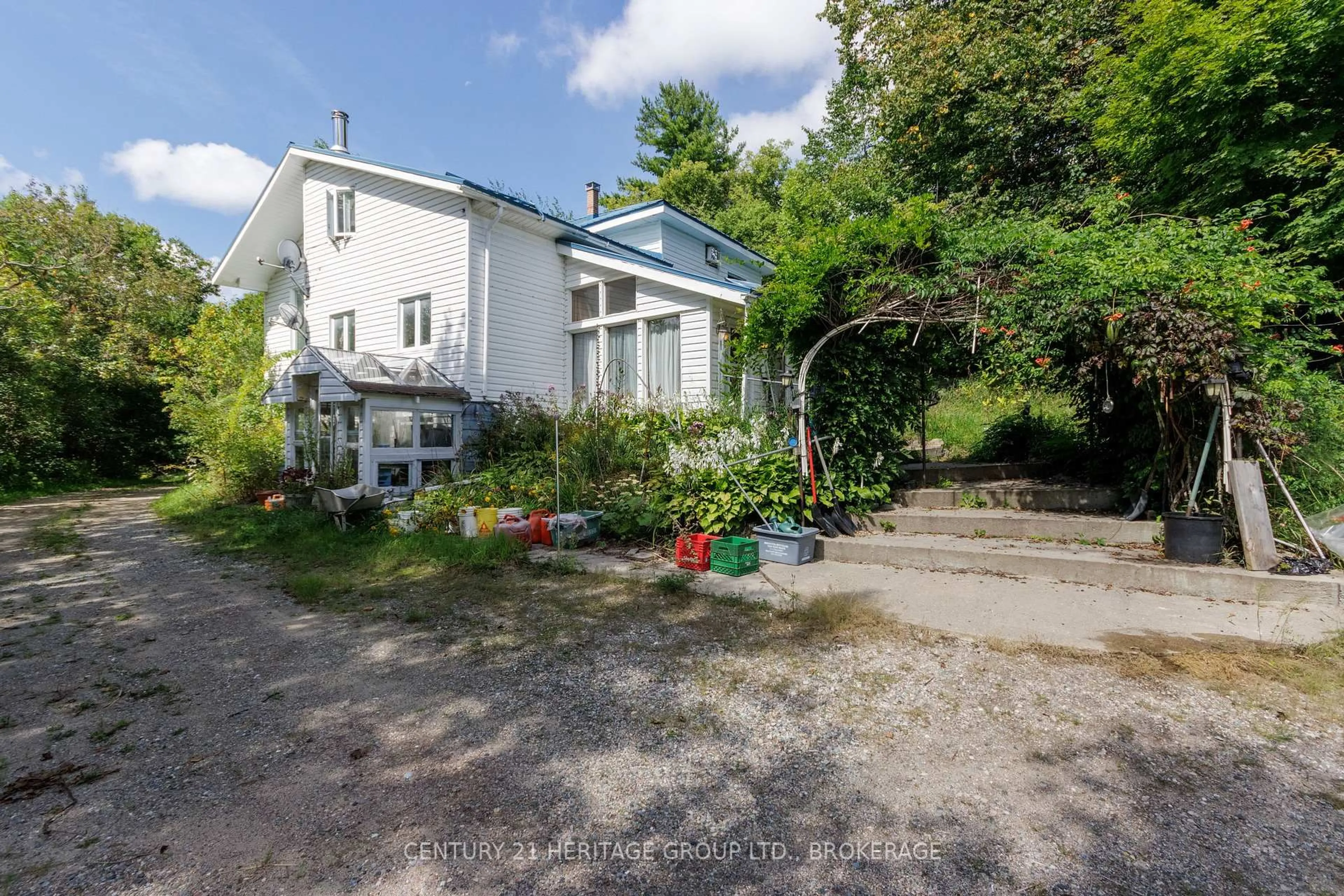 A pic from outside/outdoor area/front of a property/back of a property/a pic from drone, unknown for 1153 Harold Burke Rd, Mountain Grove Ontario K0H 2E0