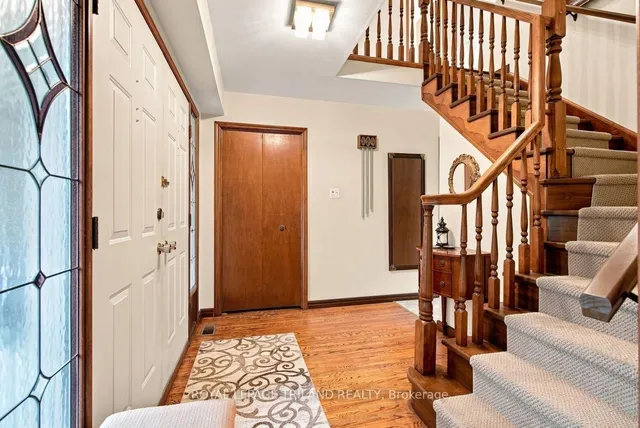 7 Glenview Cres, London North 5
