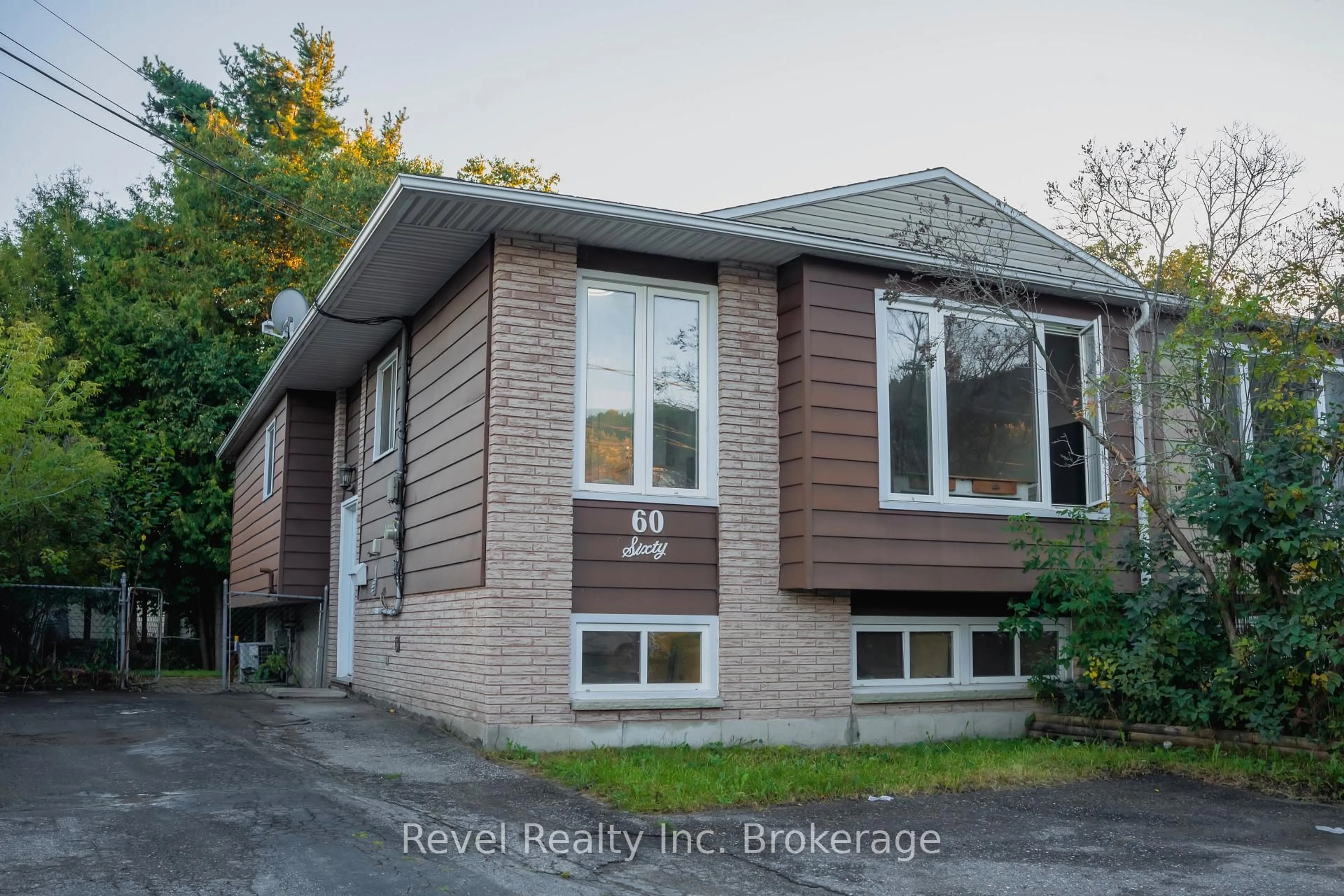 Unknown for 60 Sherryl Cres, North Bay Ontario P1B 8R9
