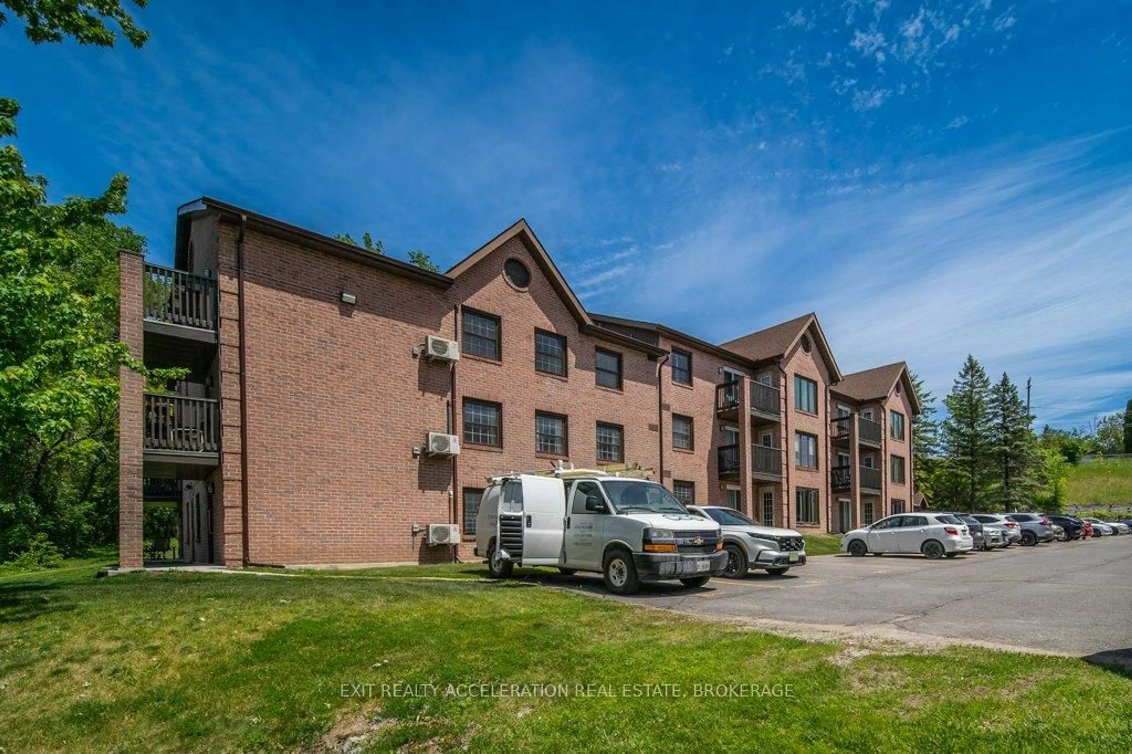 Unknown for 11 Centre St #103, Greater Napanee Ontario K7R 3X3