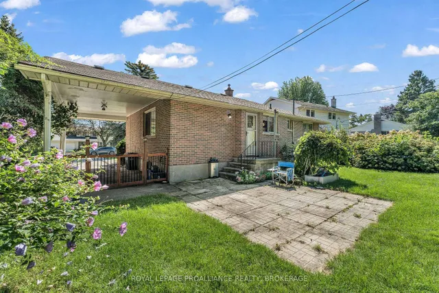 421 Windward Pl, Kingston 5