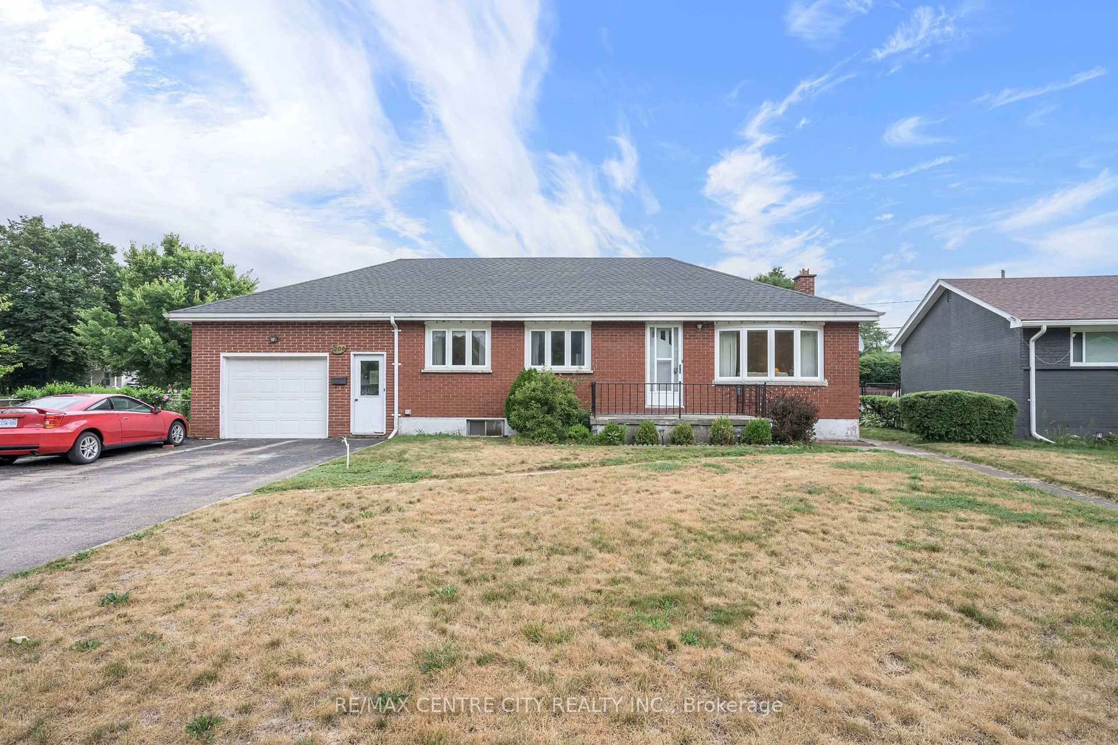 Home with brick exterior material, street for 208 NIAGARA St, London East Ontario N5W 1R6