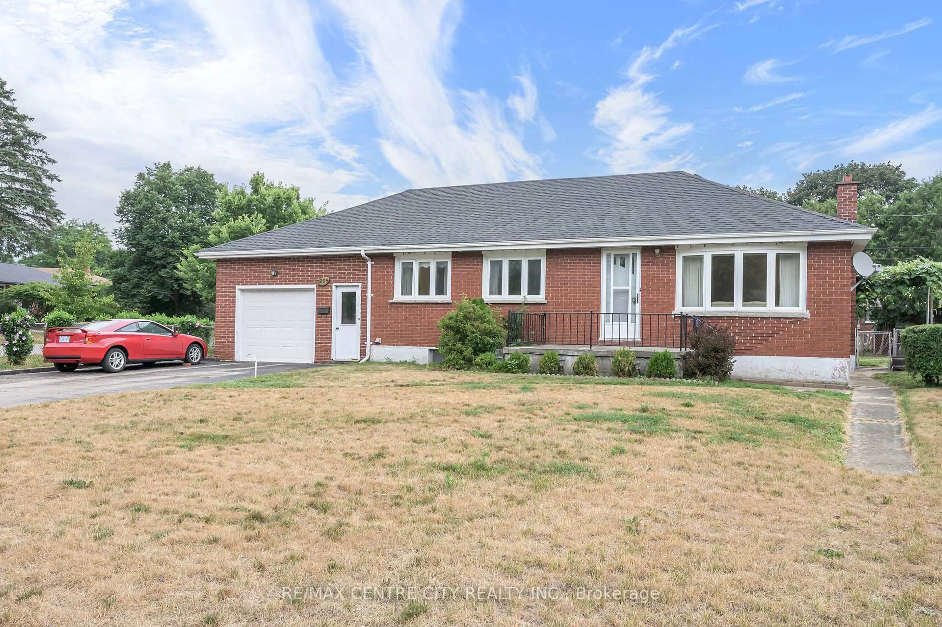 Home with brick exterior material, street for 208 NIAGARA St, London East Ontario N5W 1R6