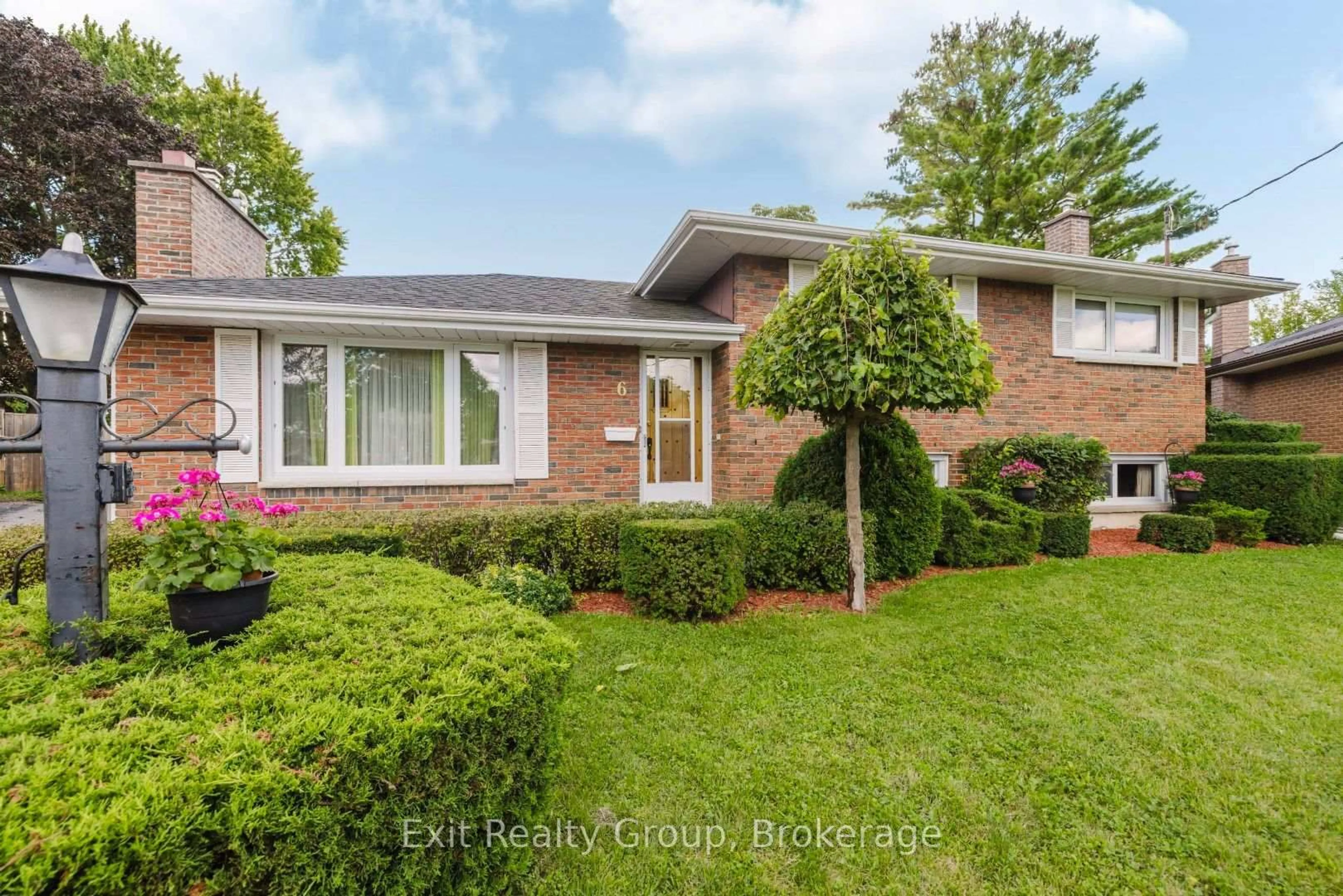 Home with brick exterior material, street for 6 Ernest Crt, Belleville Ontario K8P 4H7