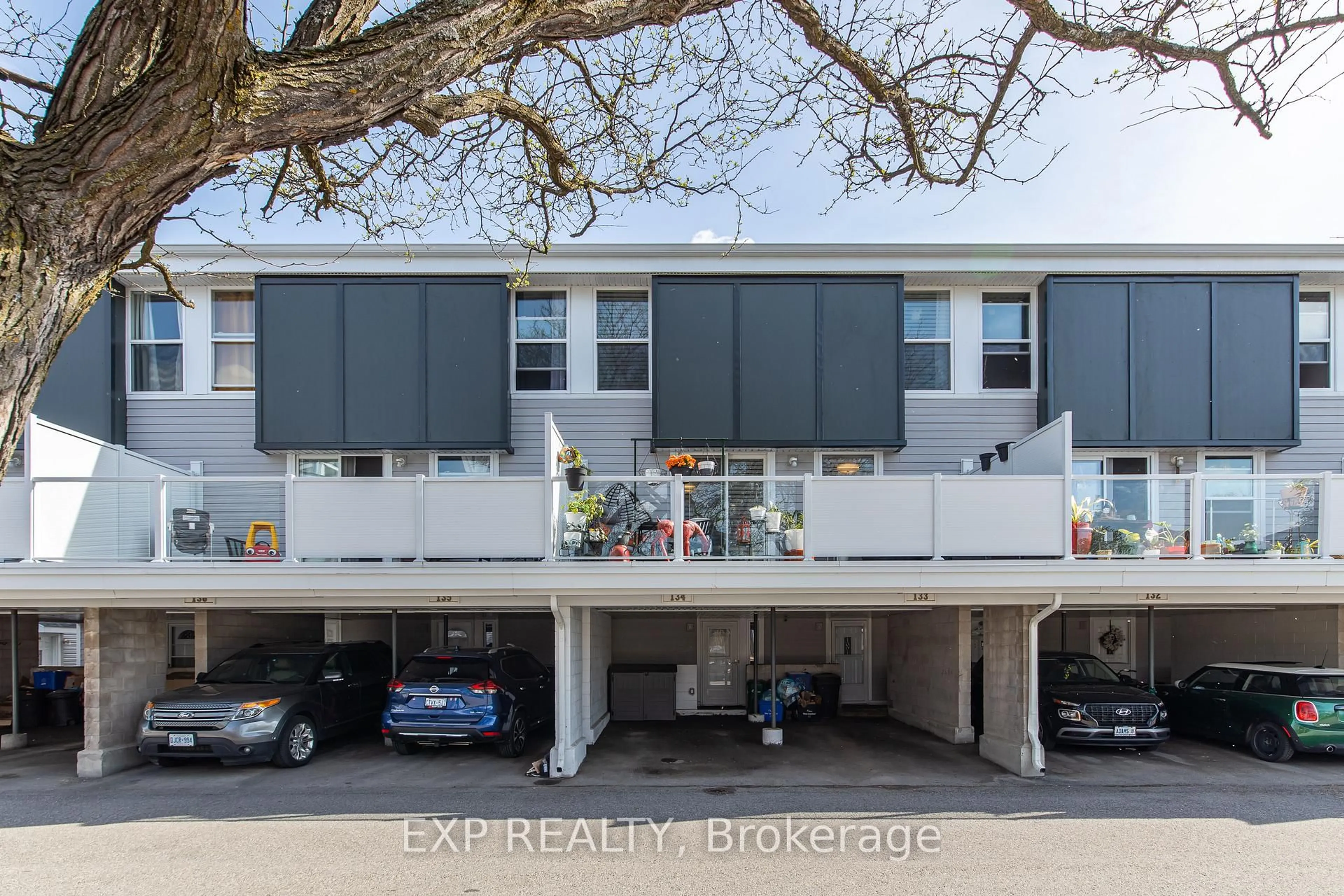 A pic from outside/outdoor area/front of a property/back of a property/a pic from drone, street for 3445 Uplands Dr #134, Ottawa Ontario K1V 9N5