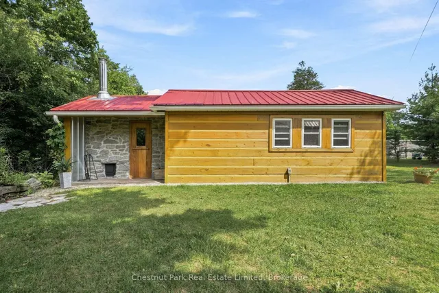 4786 County Road 1, Prince Edward County 3