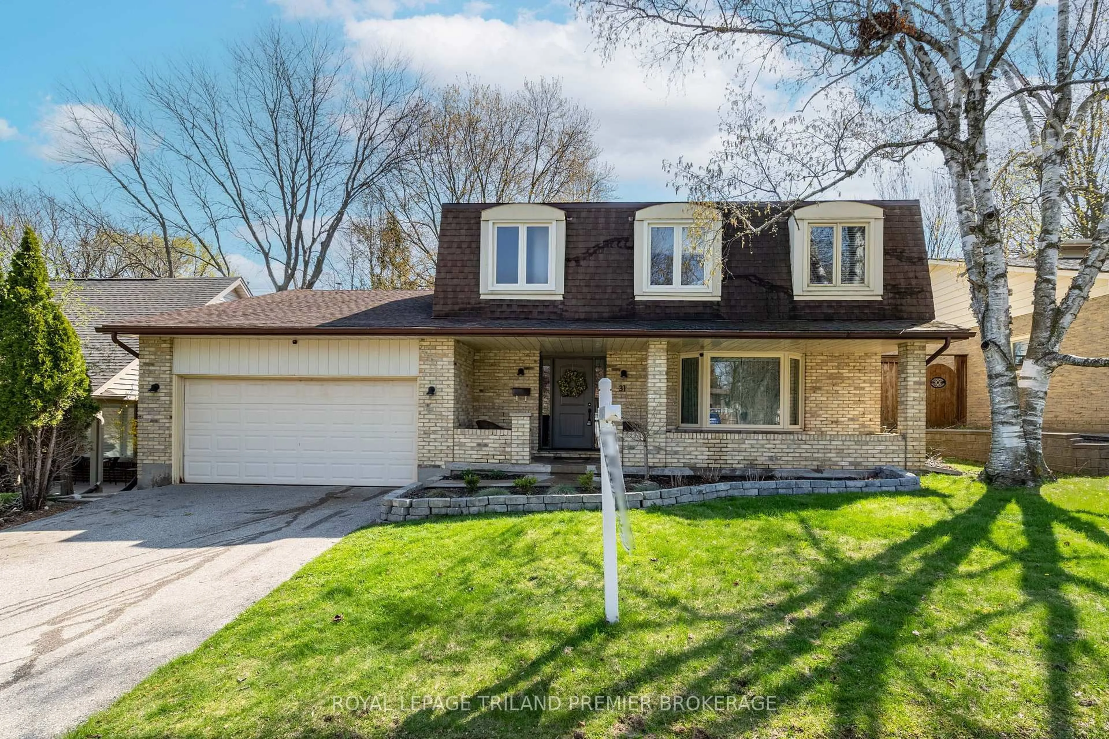 Home with brick exterior material, street for 31 Foxcroft Cres, London South Ontario N6K 3A3